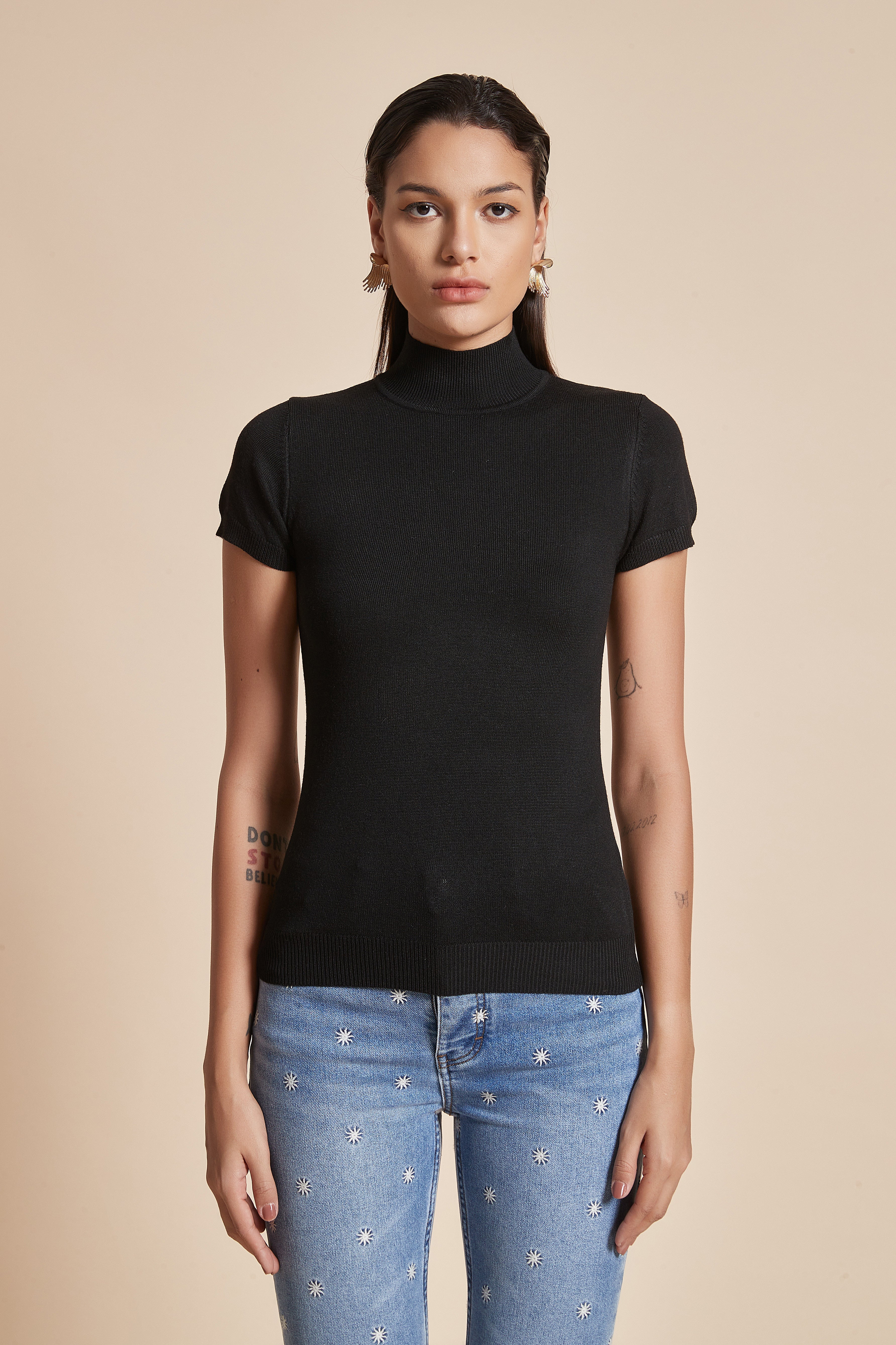 Short Sleeve High-Neck Blouse