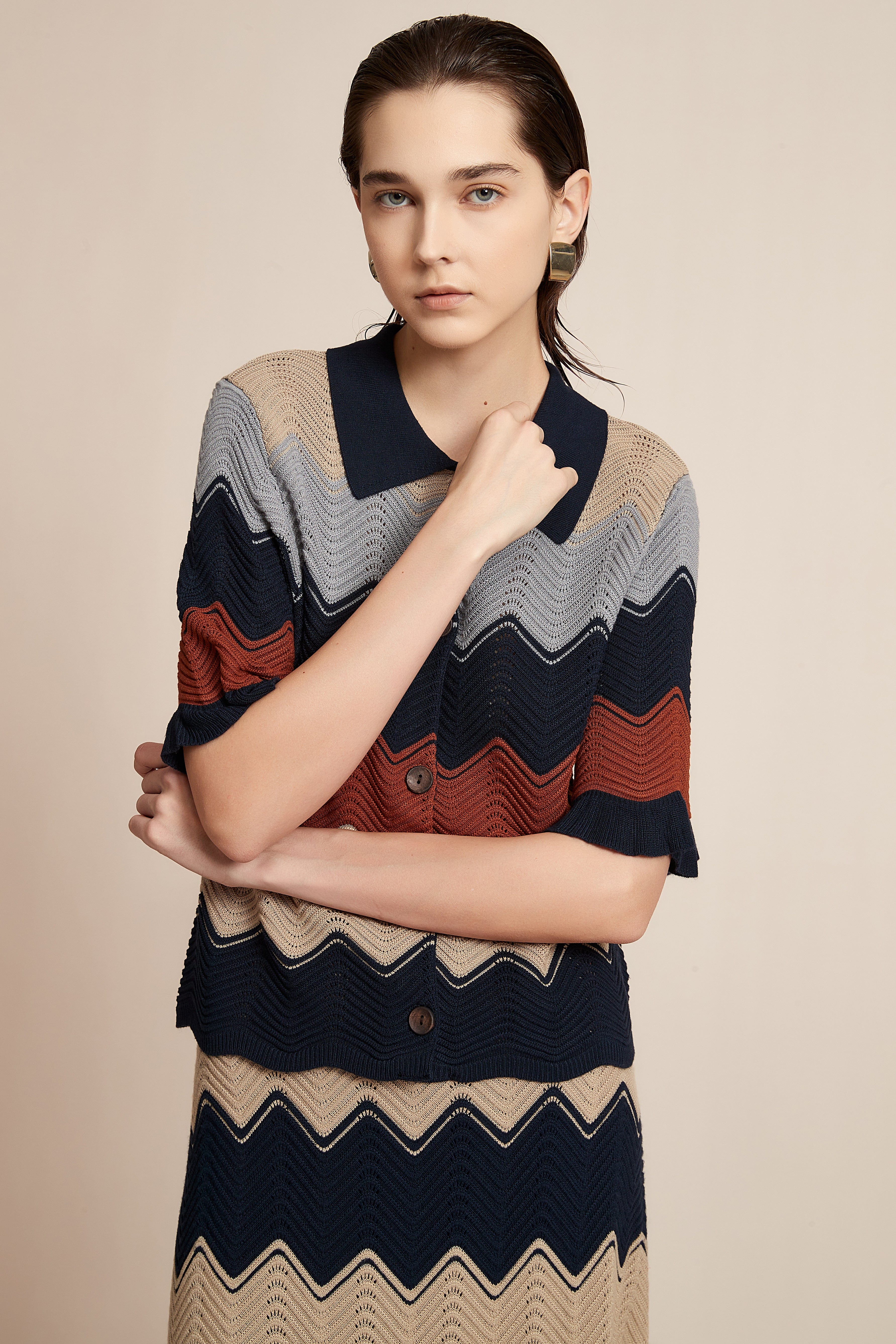Multi-Colored Wool Blouse With Half Sleeves And Collar