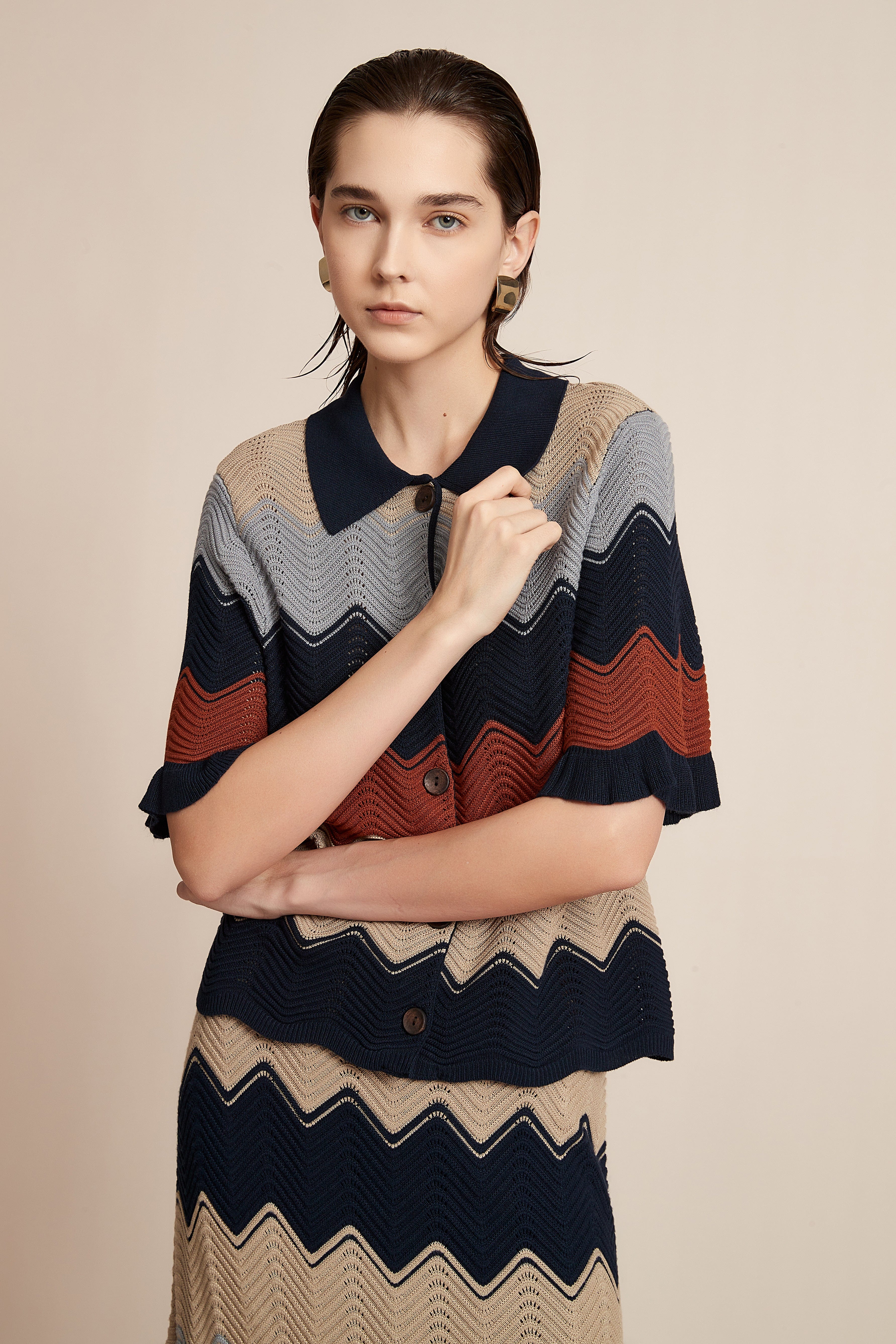 Multi-Colored Wool Blouse With Half Sleeves And Collar