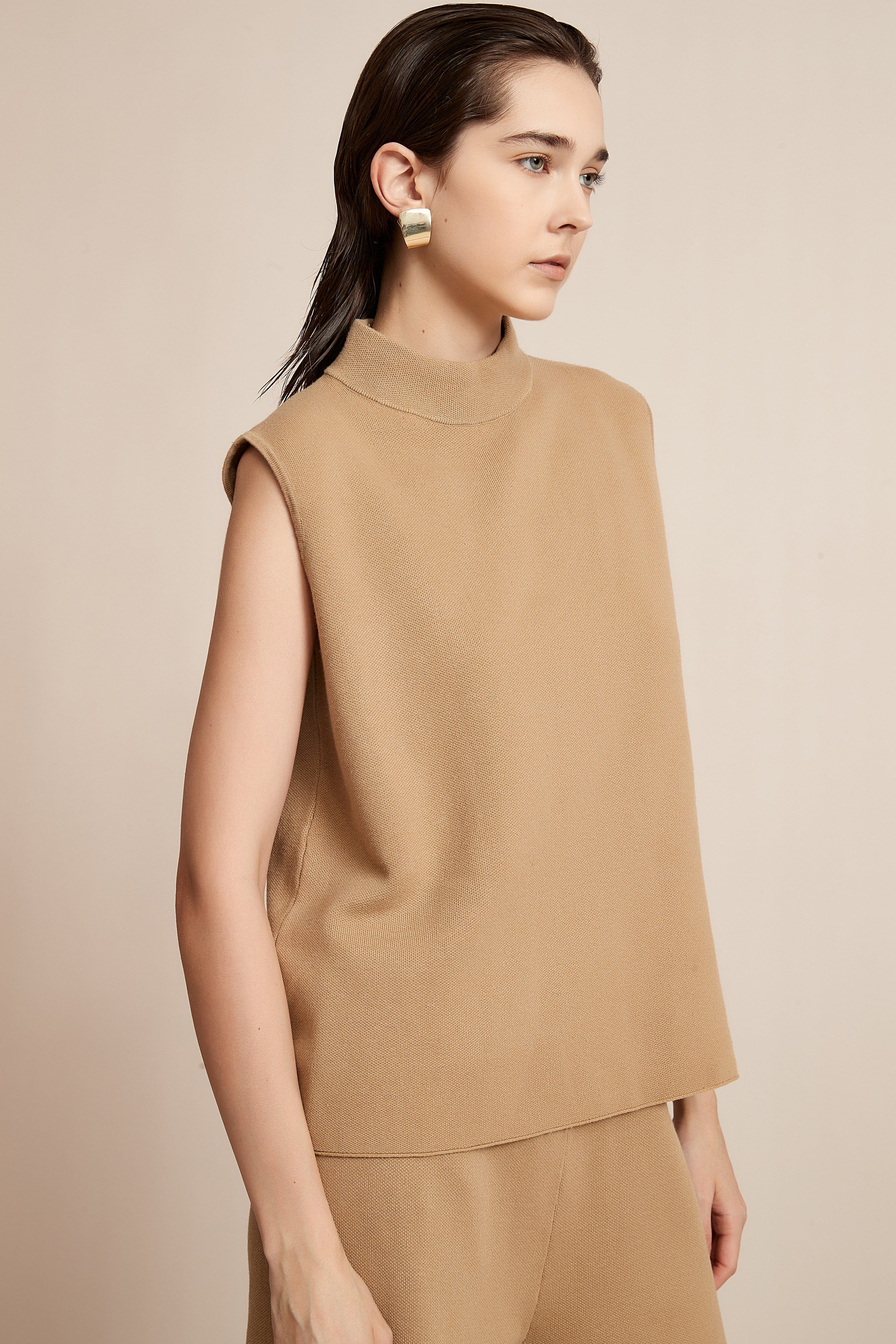 Long Winter Plain cut Blouse