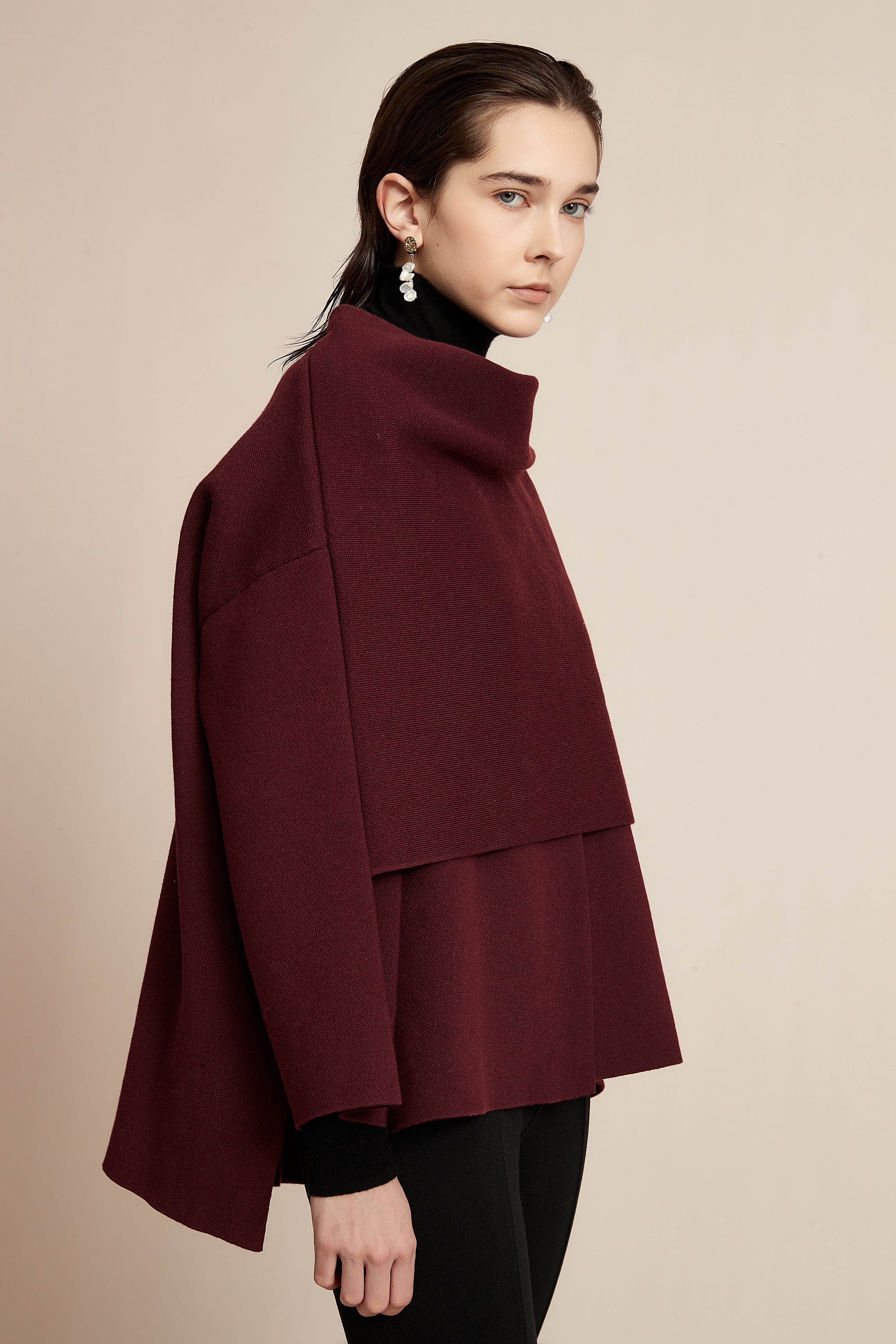 Long Sleeve Wool Poncho With Thread Embroidery