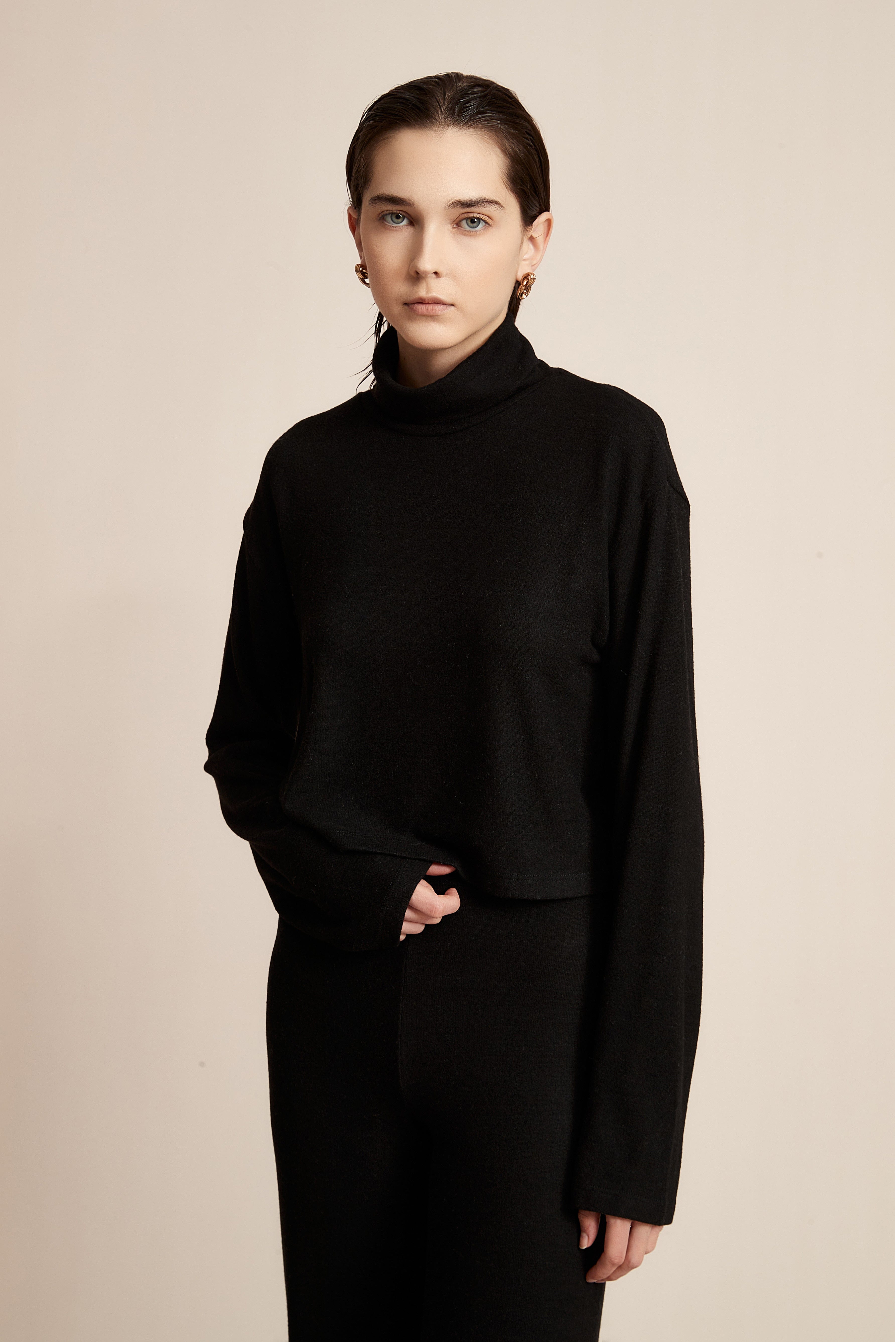 Plain Long Winter Blouse With Long Sleeves