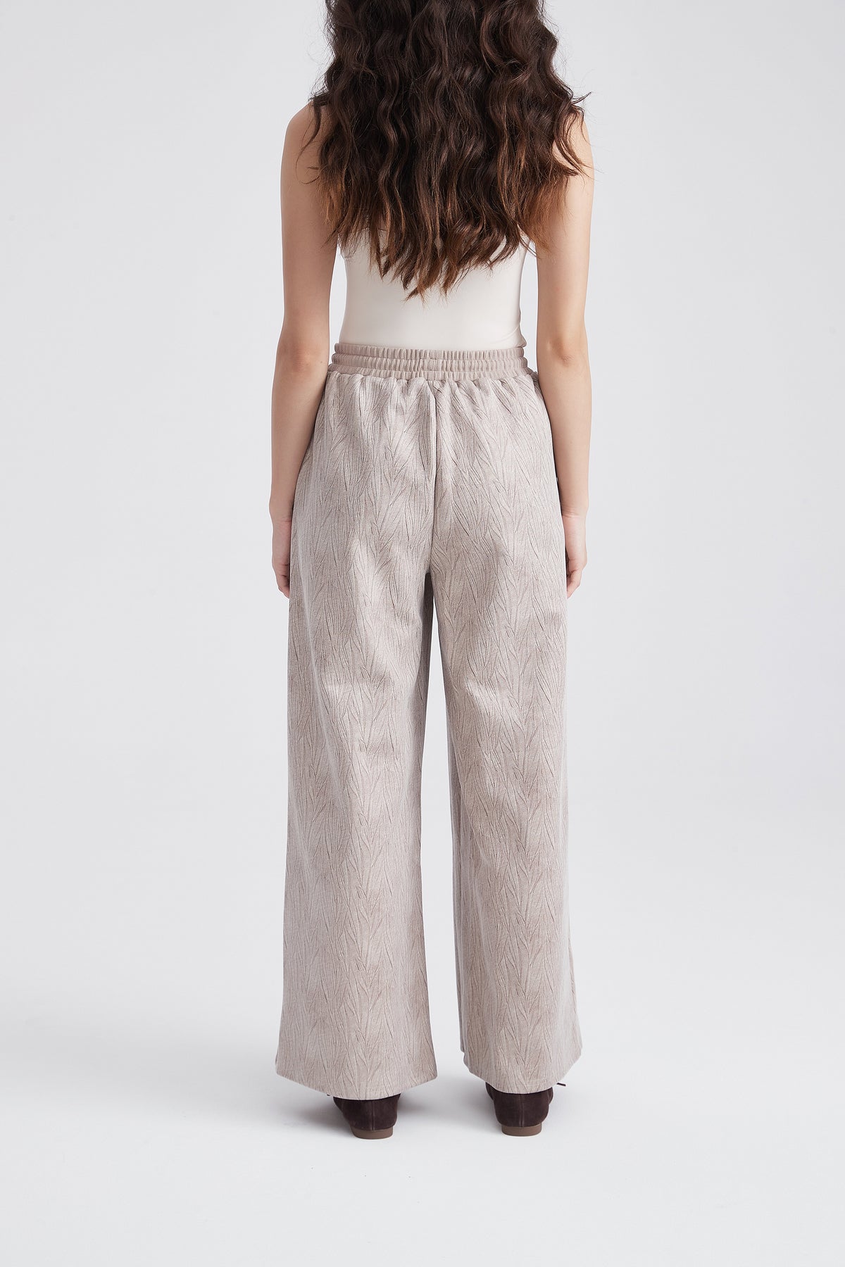 Wide-Leg Trousers with Elastic Waist and Embossed Leaf Pattern