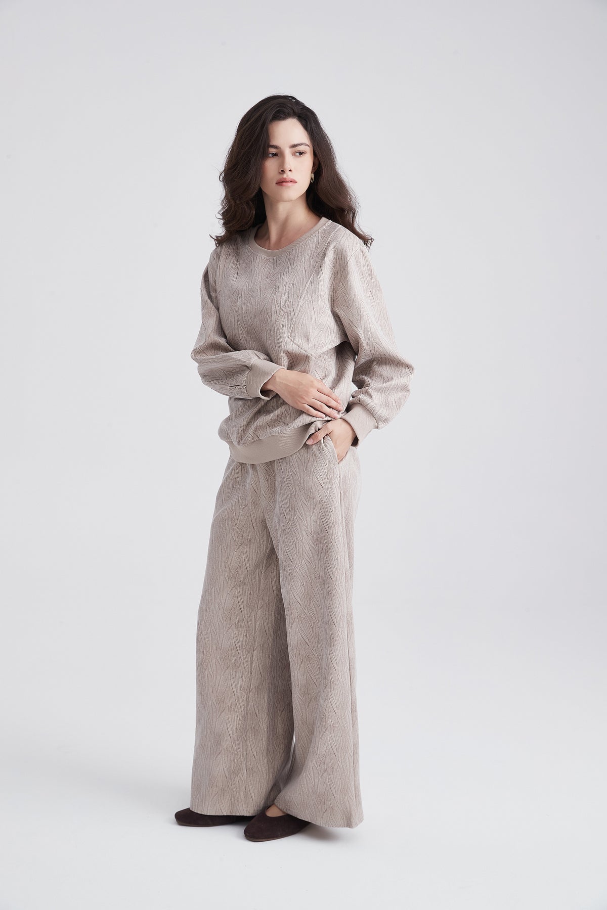 Long-Sleeve Sweatshirt with Embossed Leaf Pattern