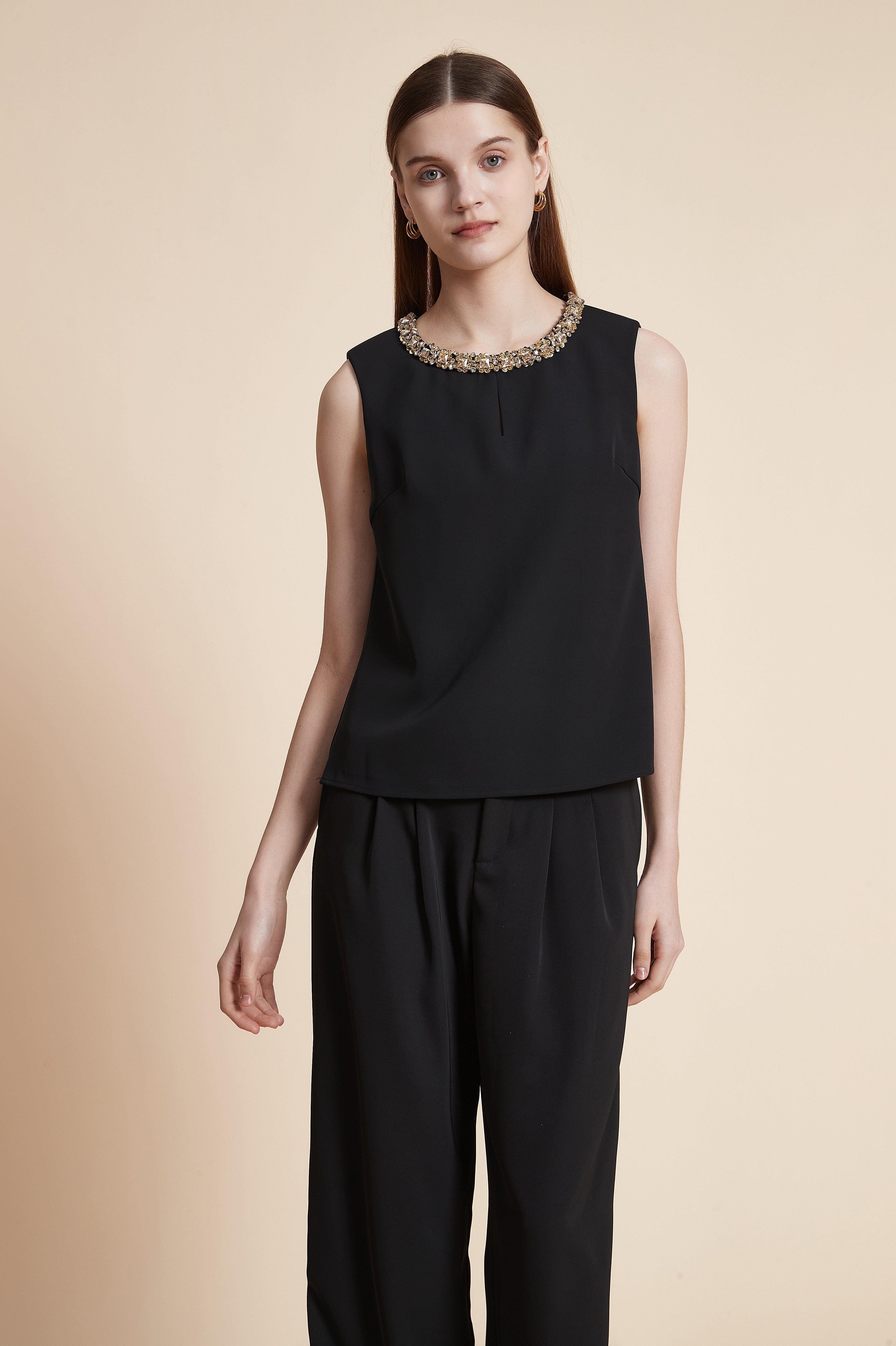Sleeveless Solid Blouse