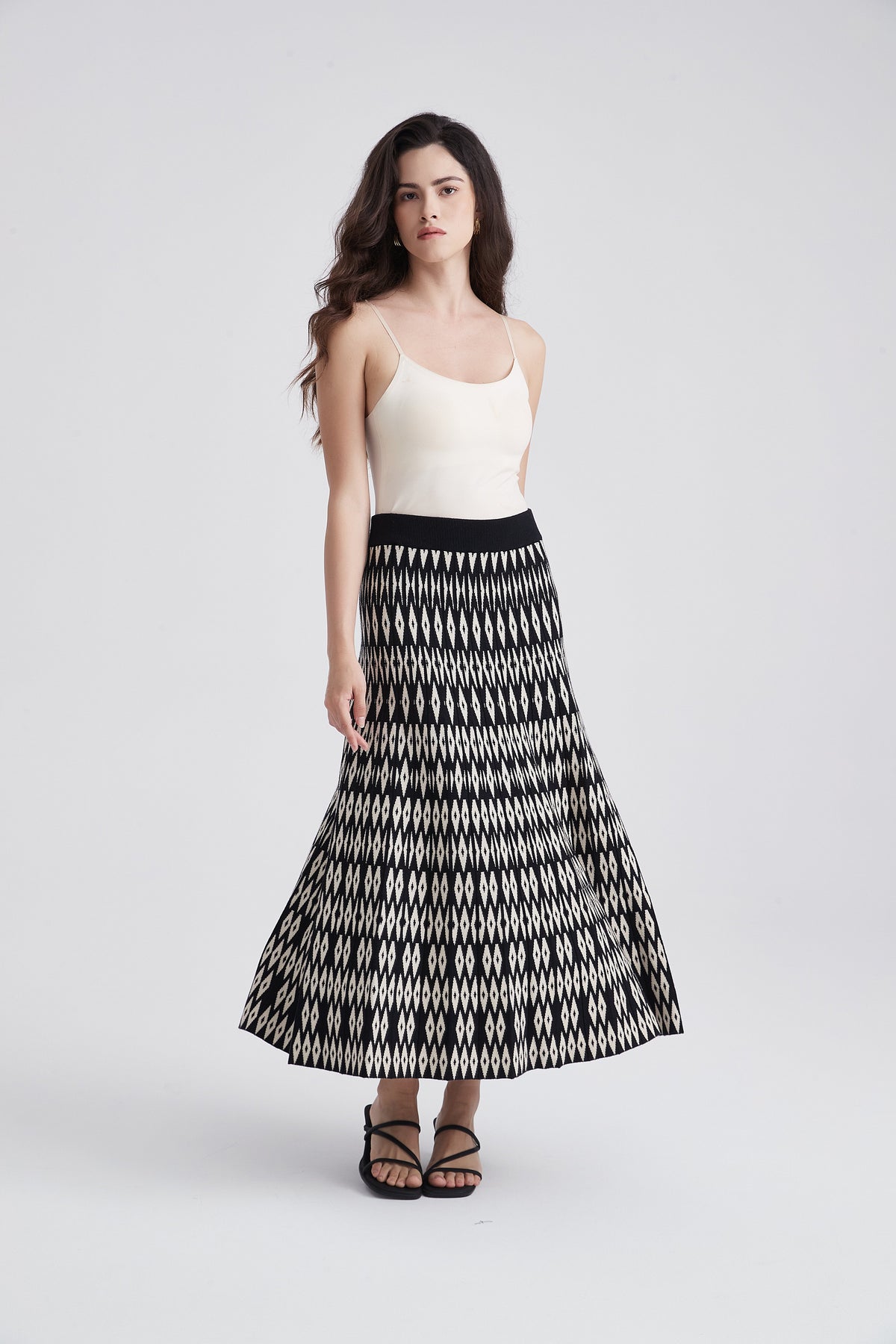 Midi Skirt with Geometric Print and Contrasting Waistband