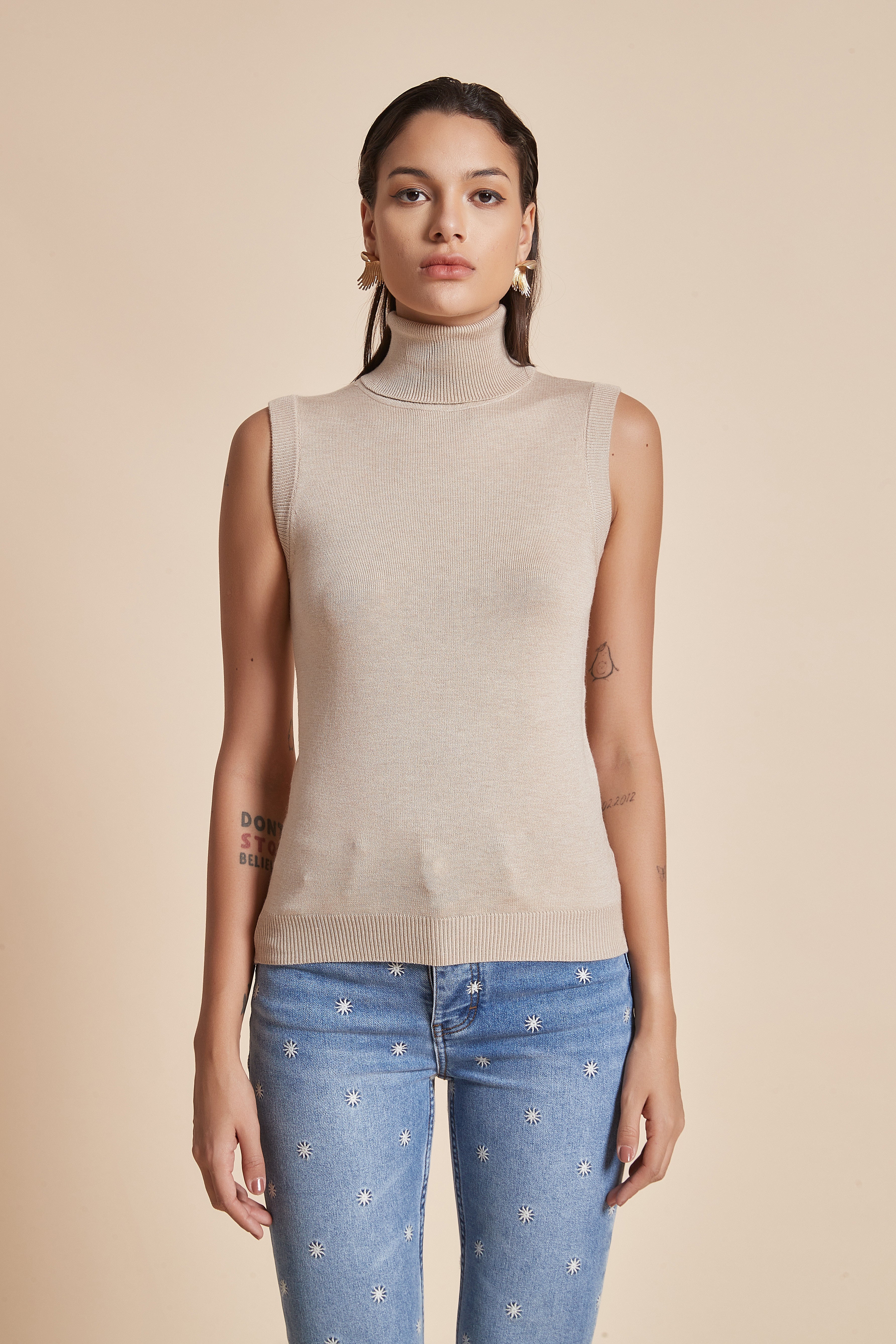 Plain Ribbed High-Neck Blouse With Half Sleeves