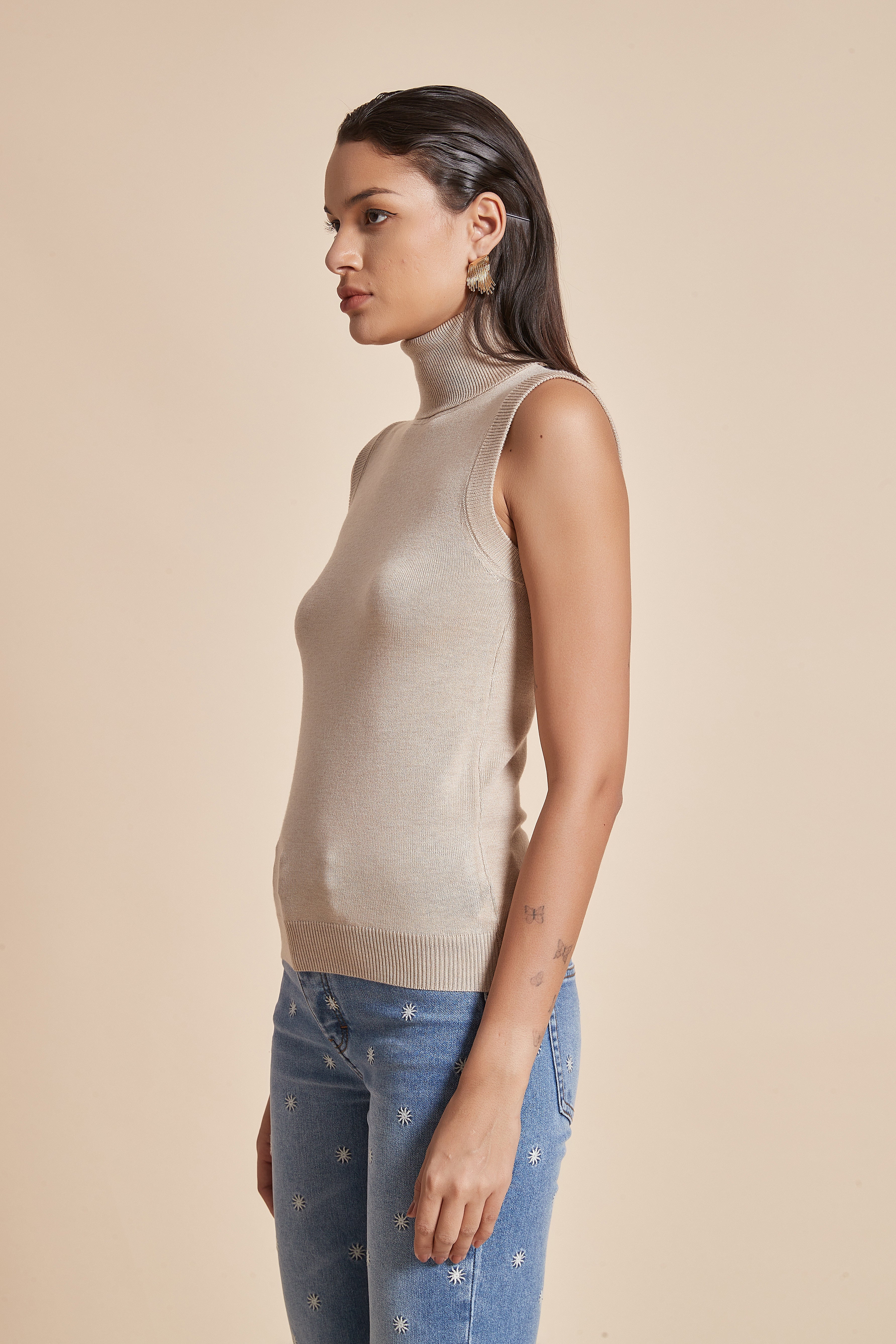 Plain Ribbed High-Neck Blouse With Half Sleeves