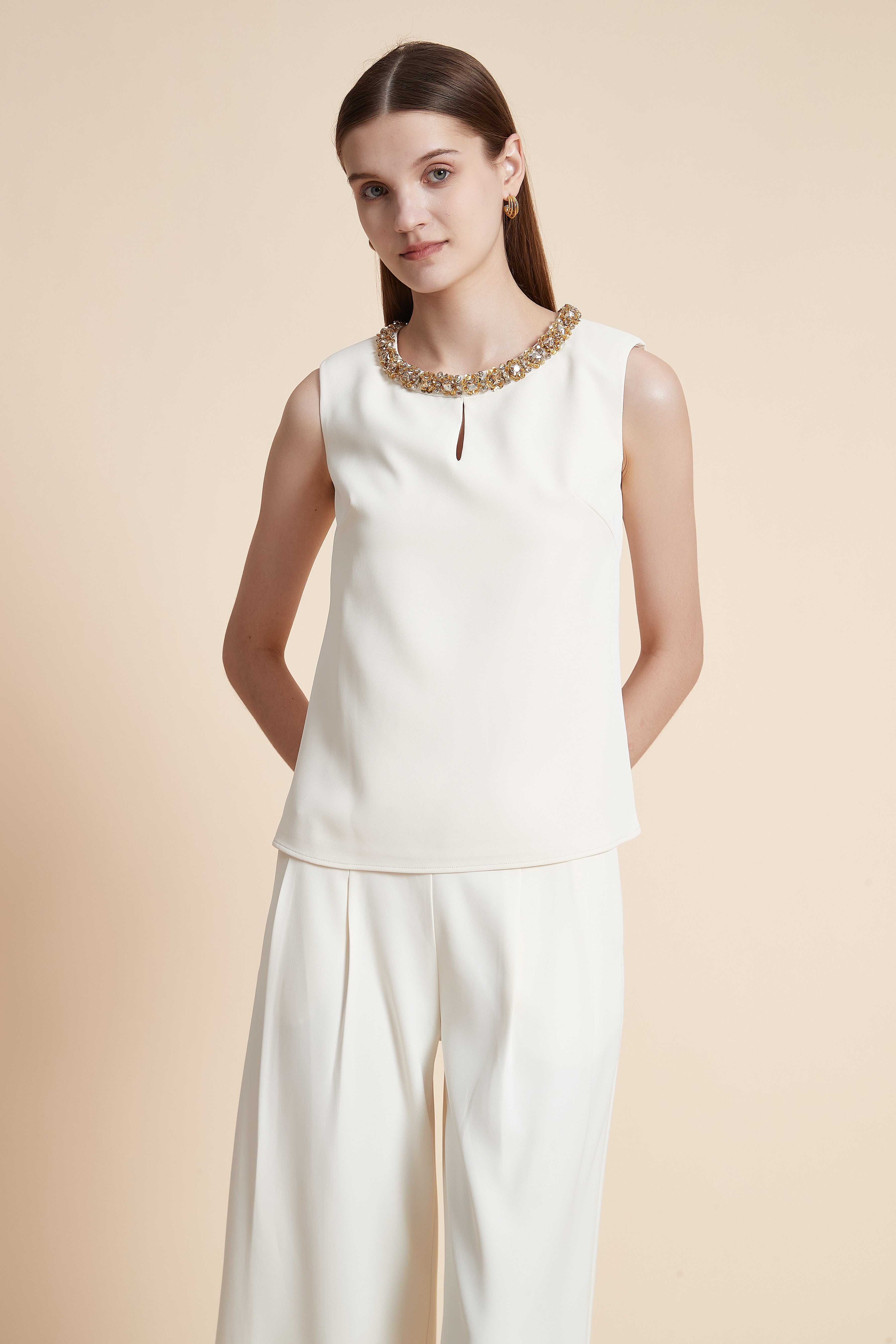 Sleeveless Solid Blouse