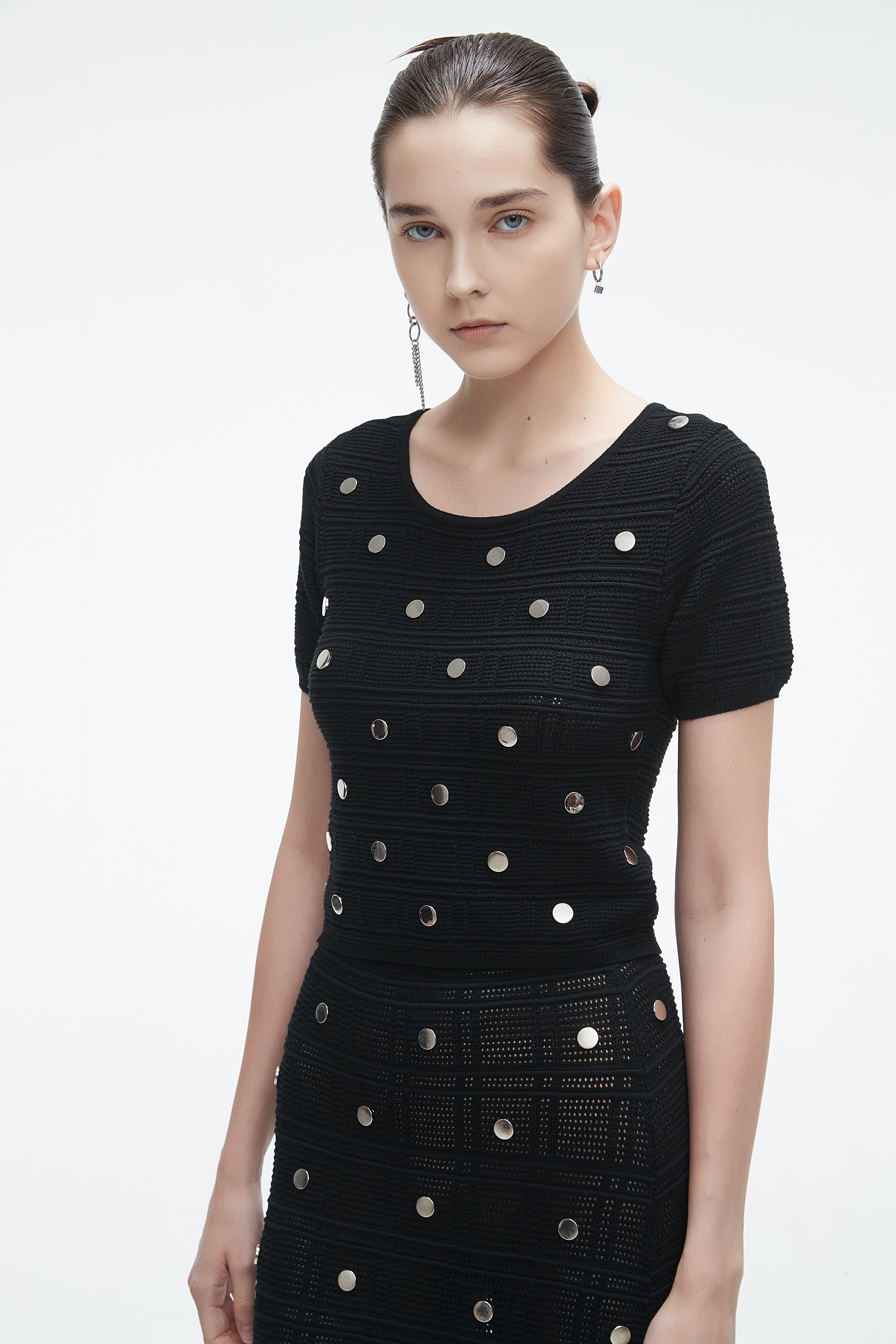 Short Sleeve Blouse With Round Neck And Ruffled Waist