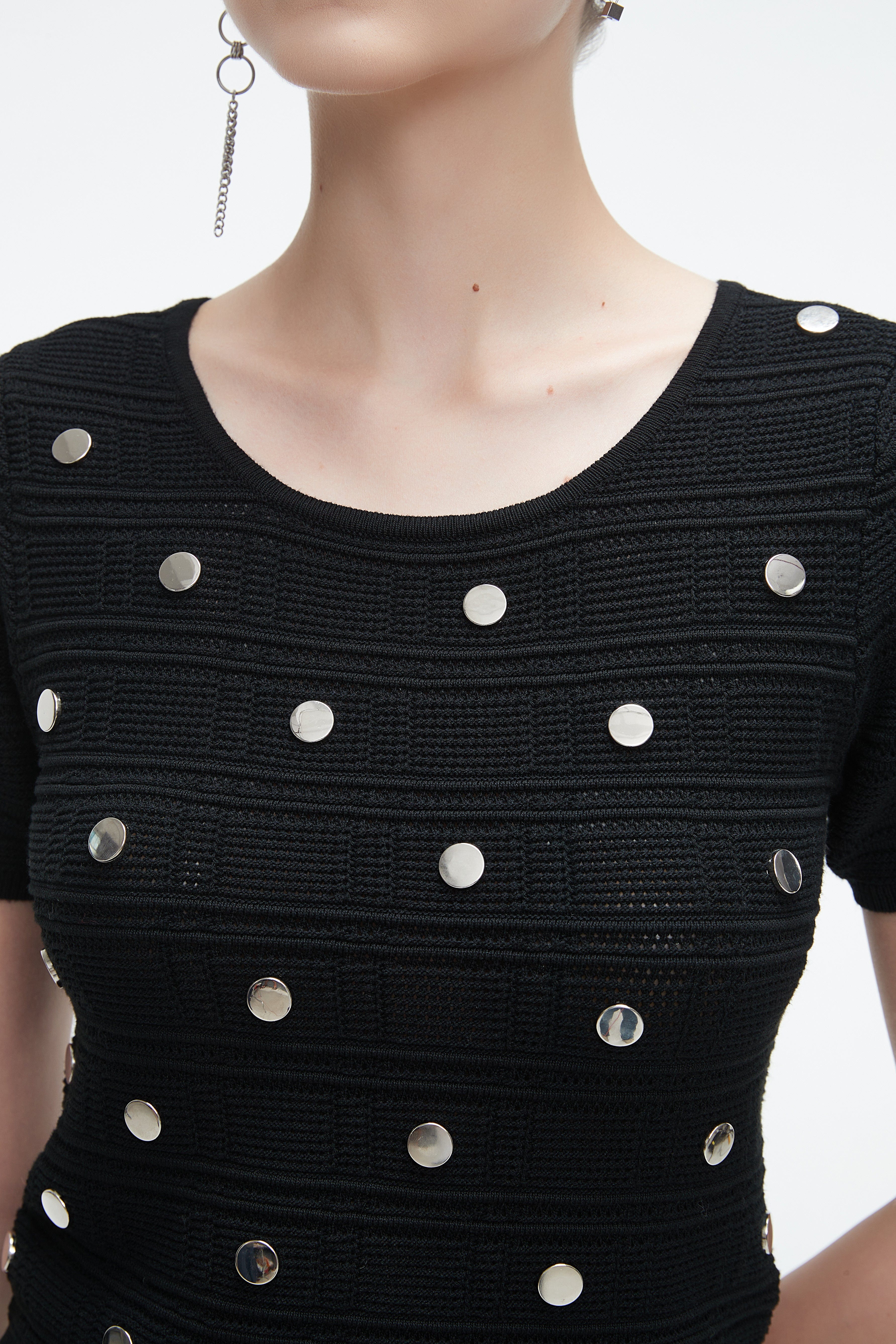 Short Sleeve Blouse With Round Neck And Ruffled Waist