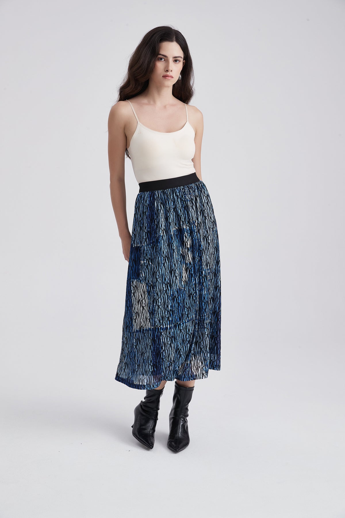 Midi Skirt with Abstract Print and Elastic Waist