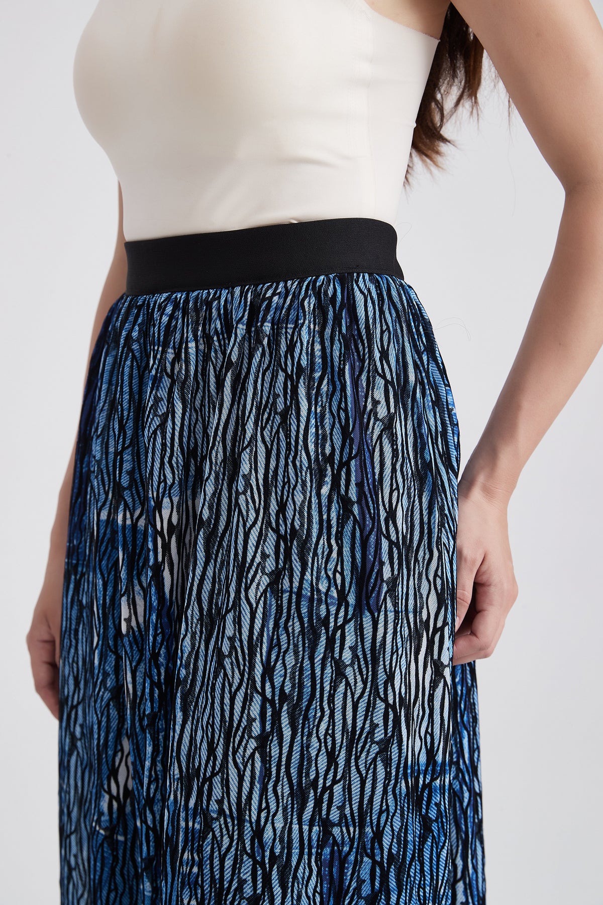 Midi Skirt with Abstract Print and Elastic Waist
