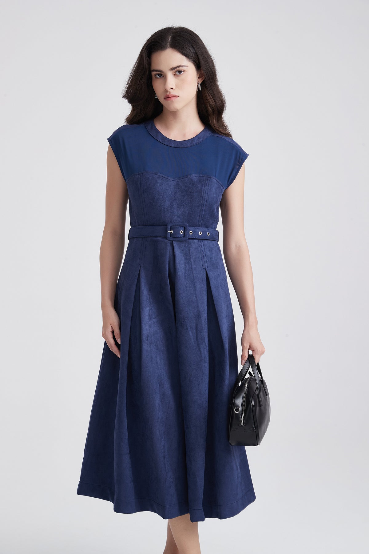 Sleeveless Midi Dress with Belt and Pleats