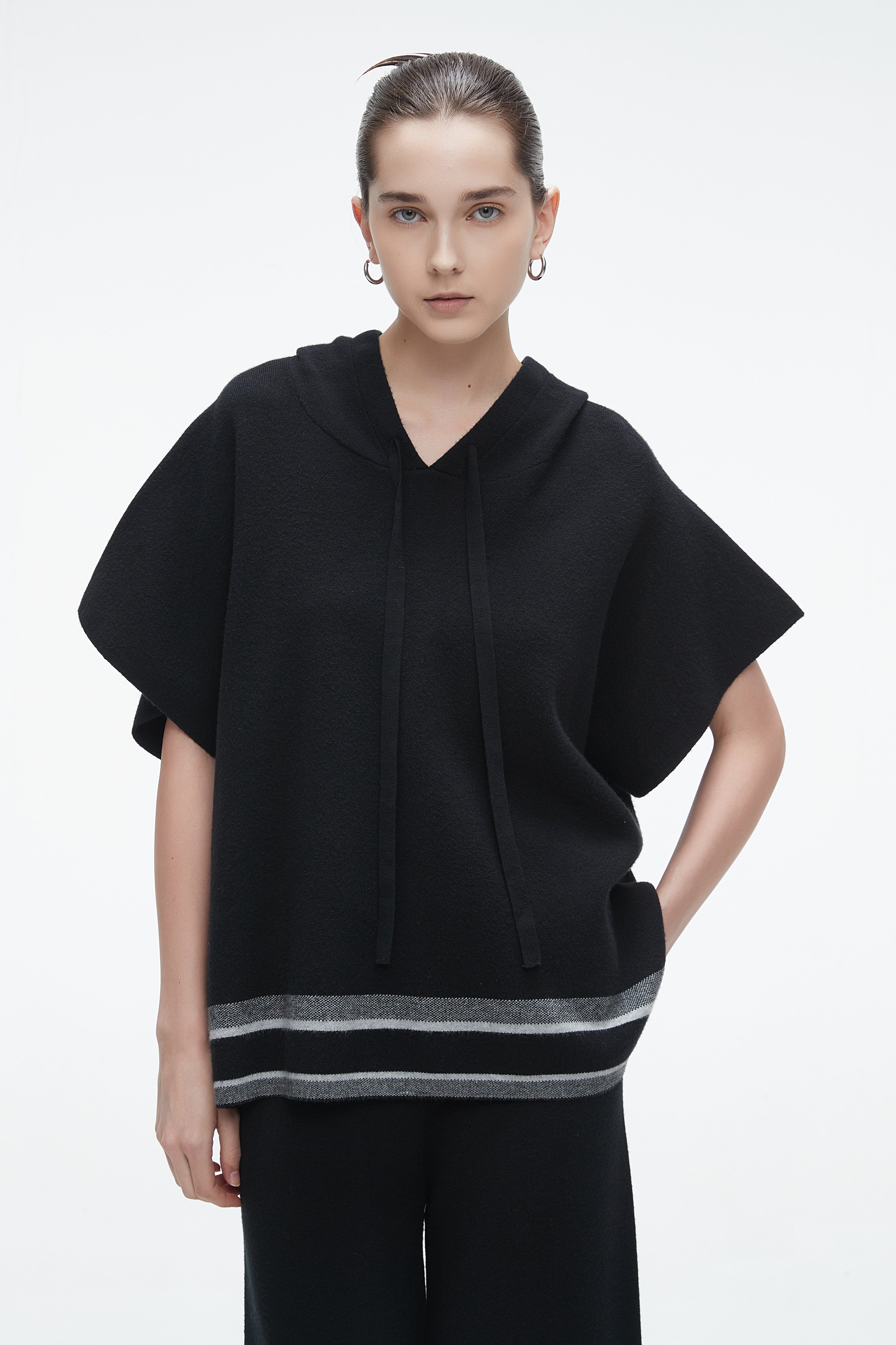 Short-Sleeve Wool Blouse With A Loose Fit And Neck Tie