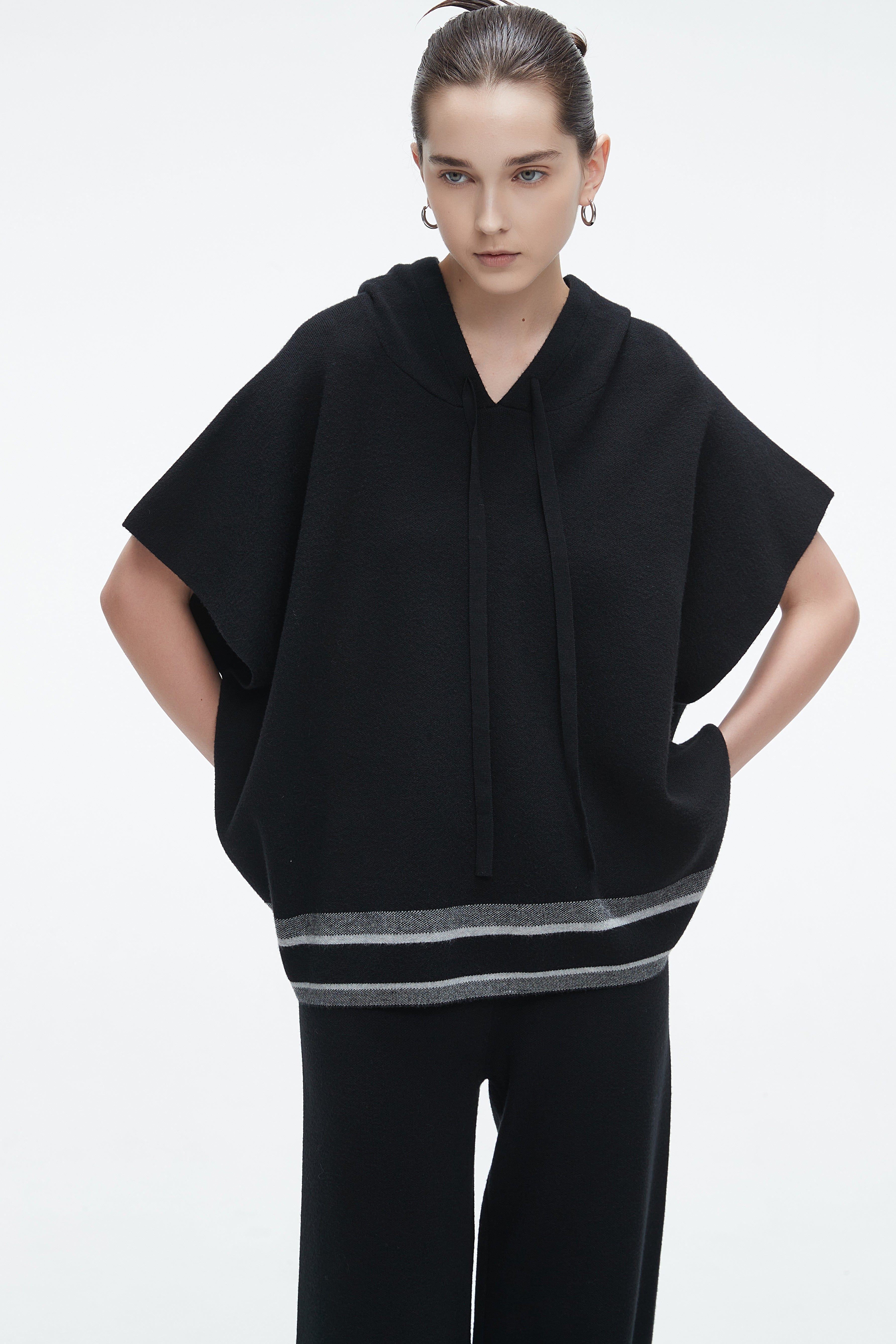 Short-Sleeve Wool Blouse With A Loose Fit And Neck Tie