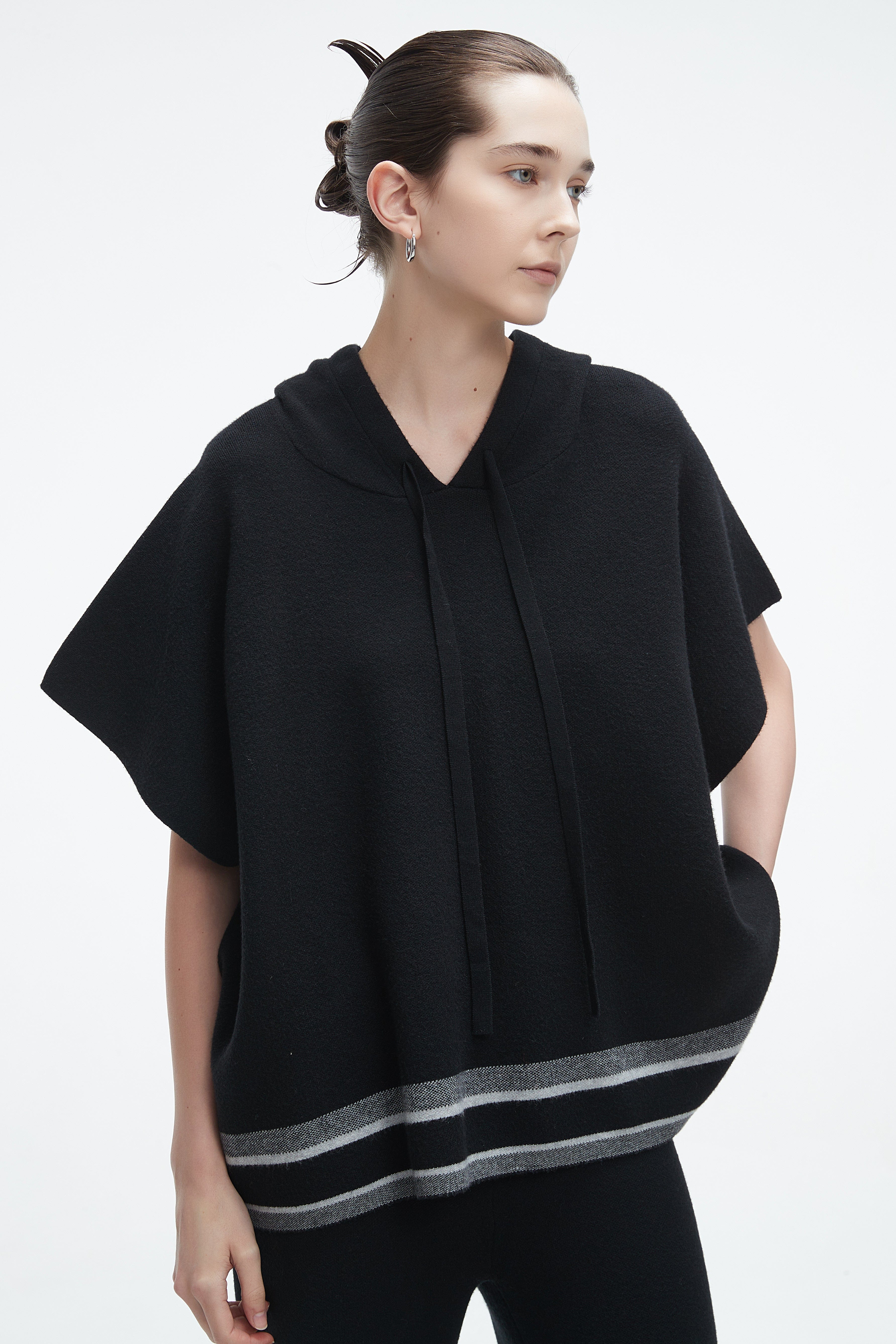 Short-Sleeve Wool Blouse With A Loose Fit And Neck Tie
