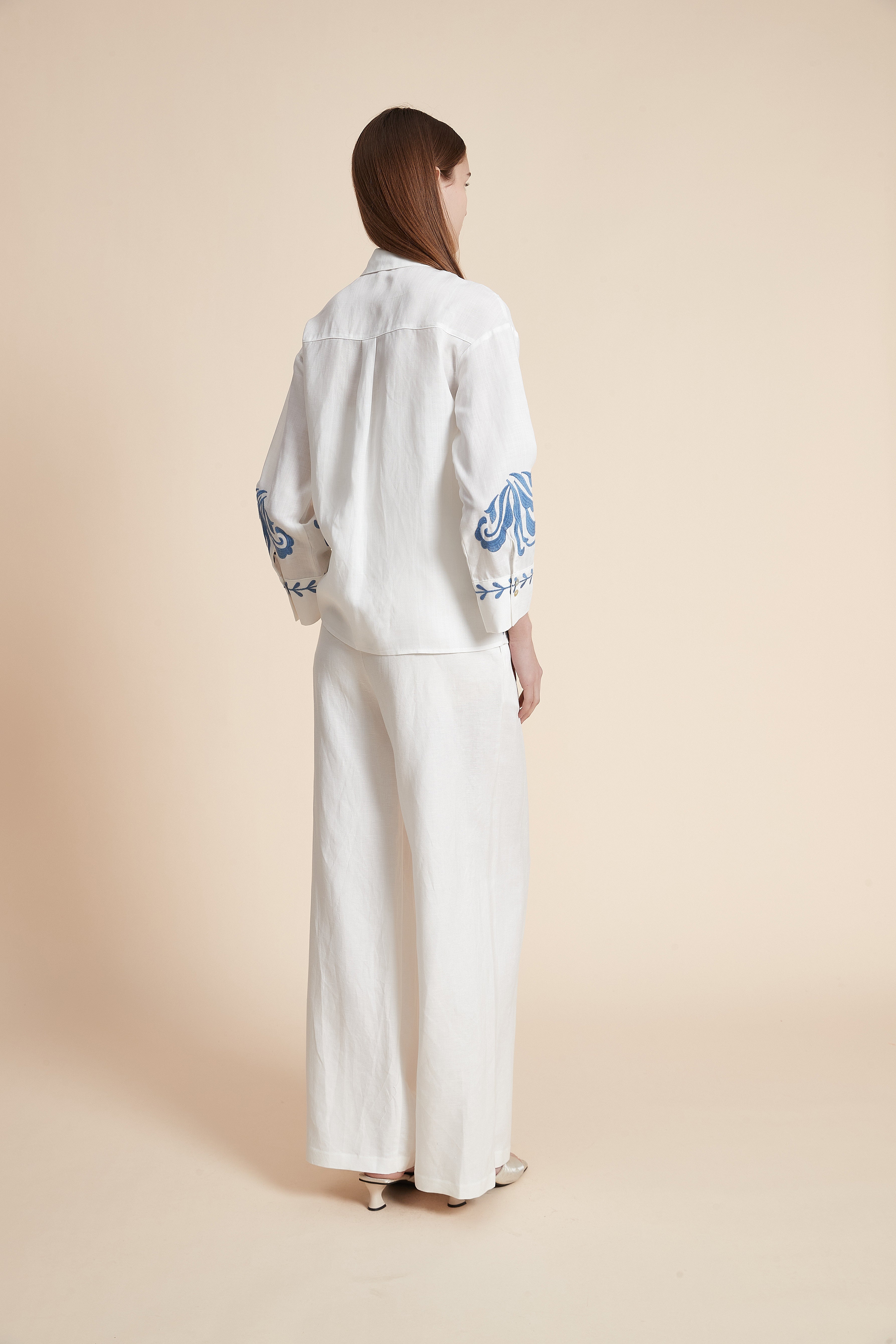 قميص منقوش بأكمام طويلة ناعم