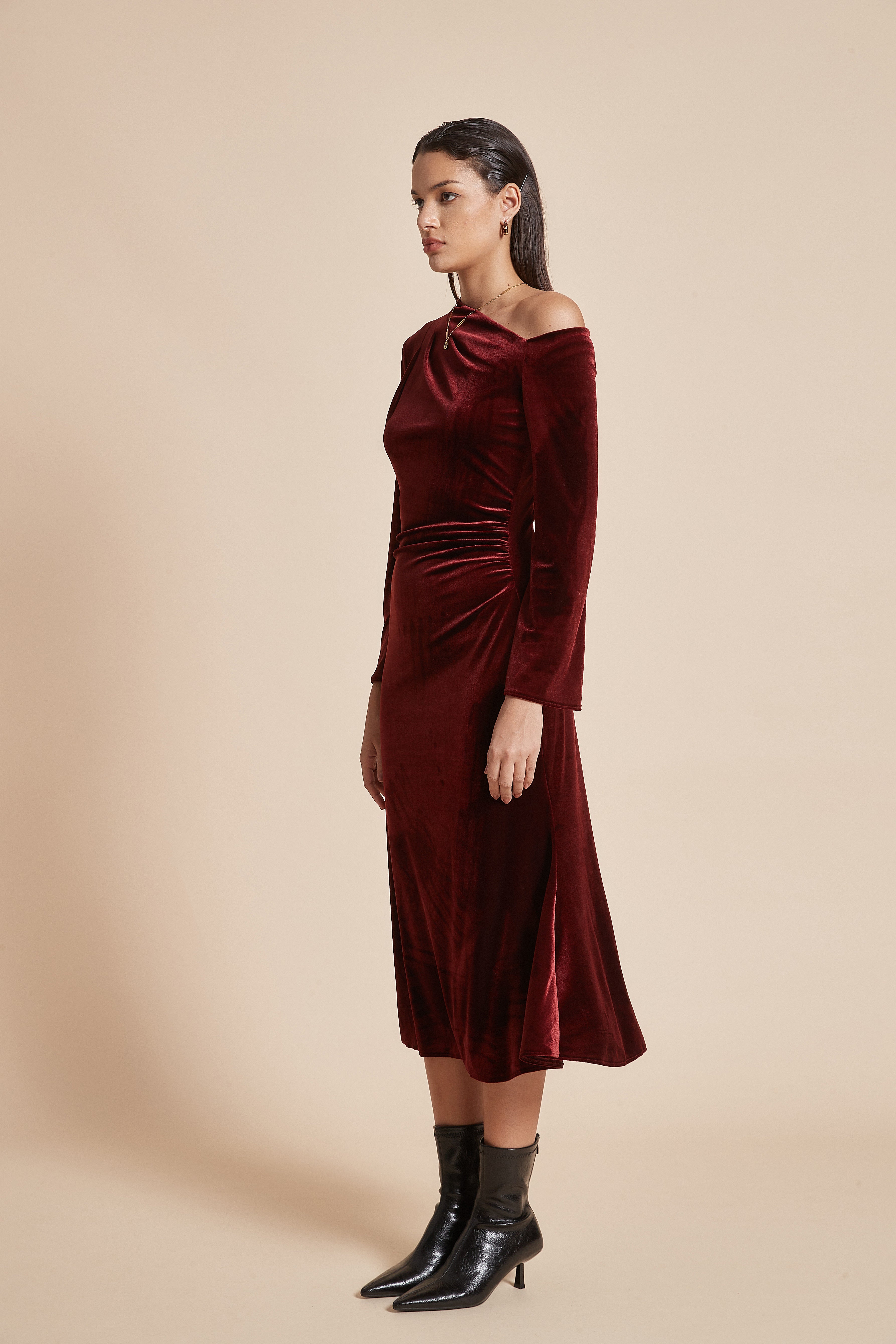 Plain Off-Shoulder Midi Women's Dress with Long Sleeves