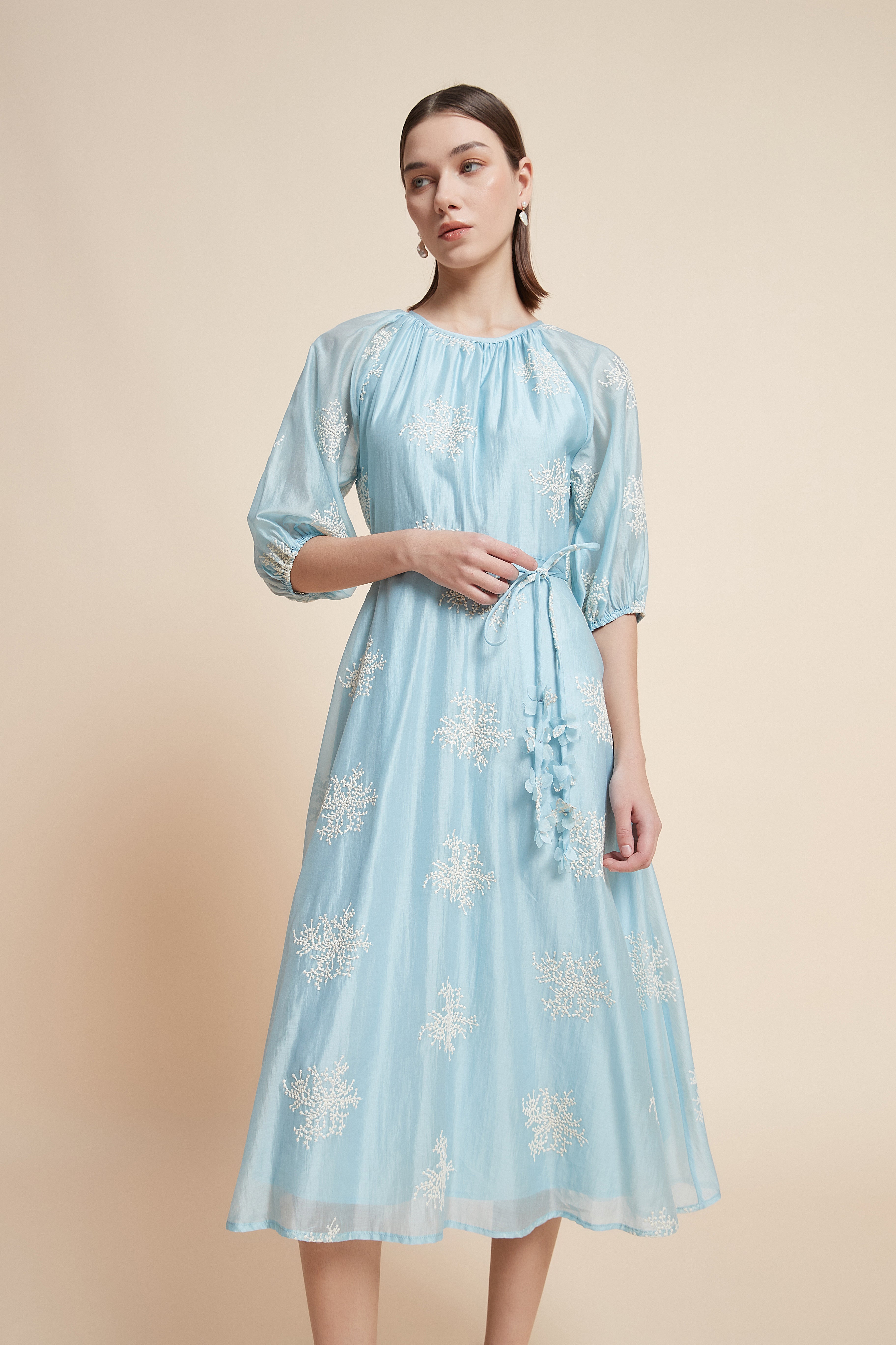 فستان ميدي نصف كم مورد