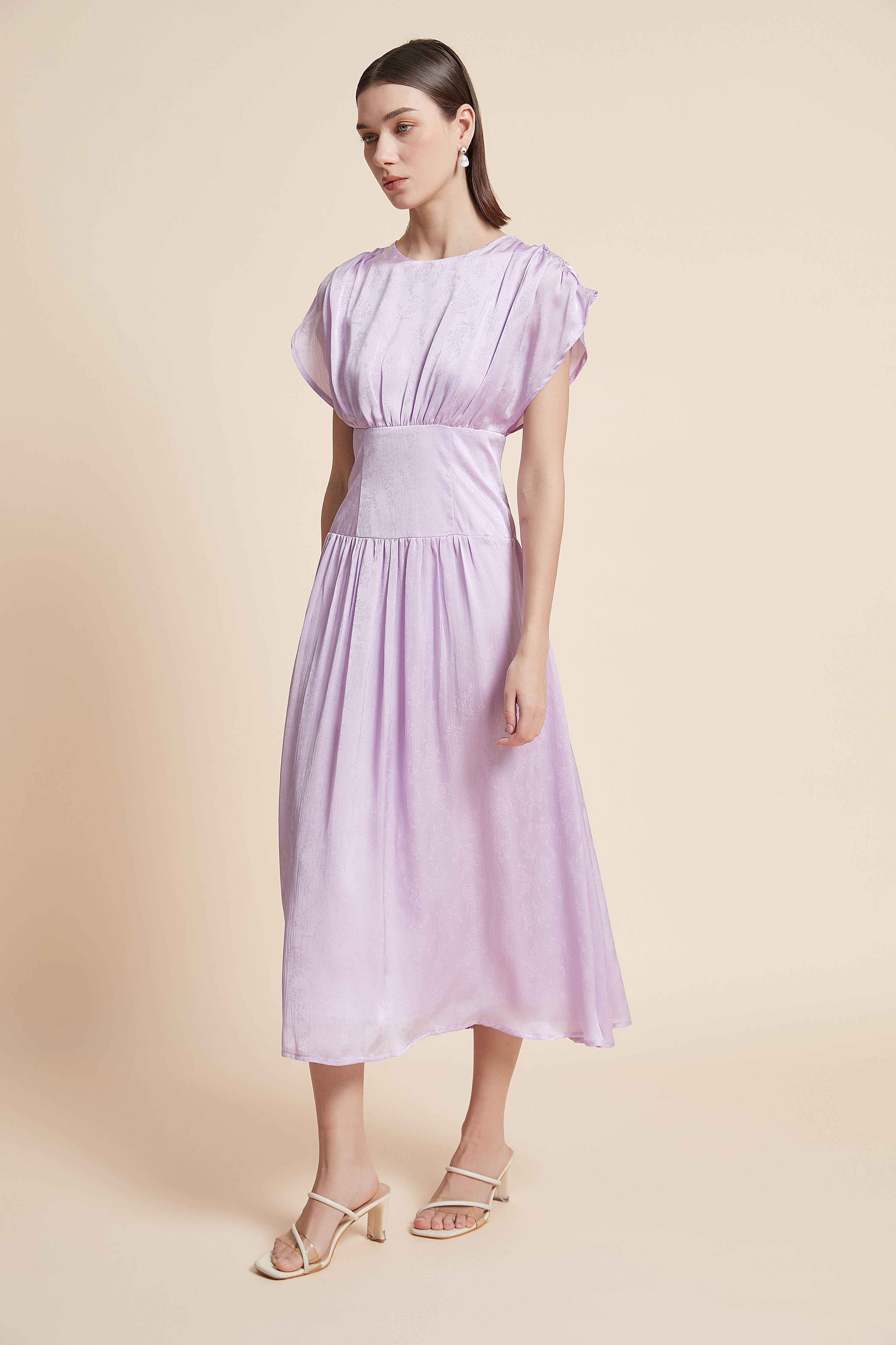 فستان ميدي كم قصير سادة