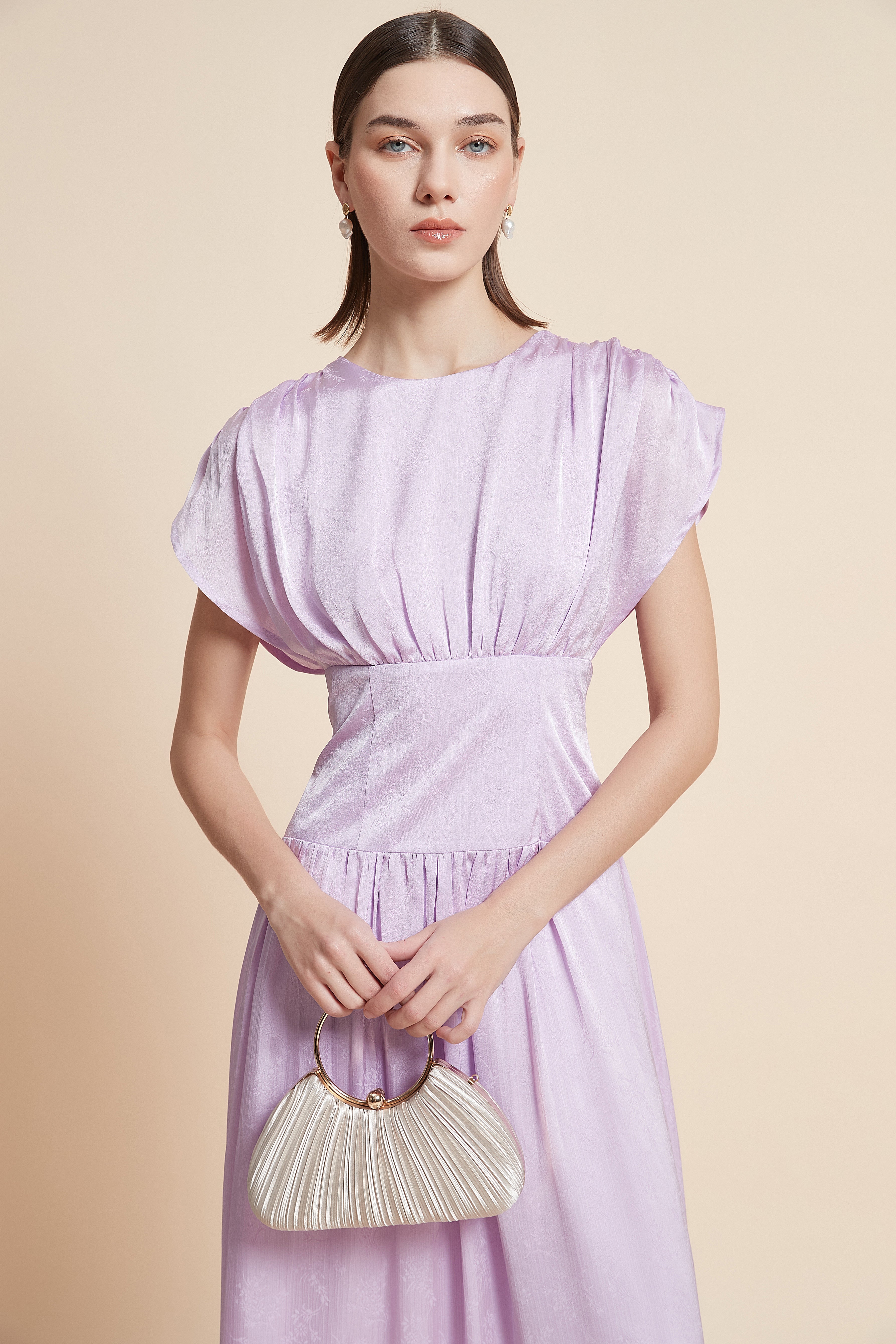 فستان ميدي كم قصير سادة