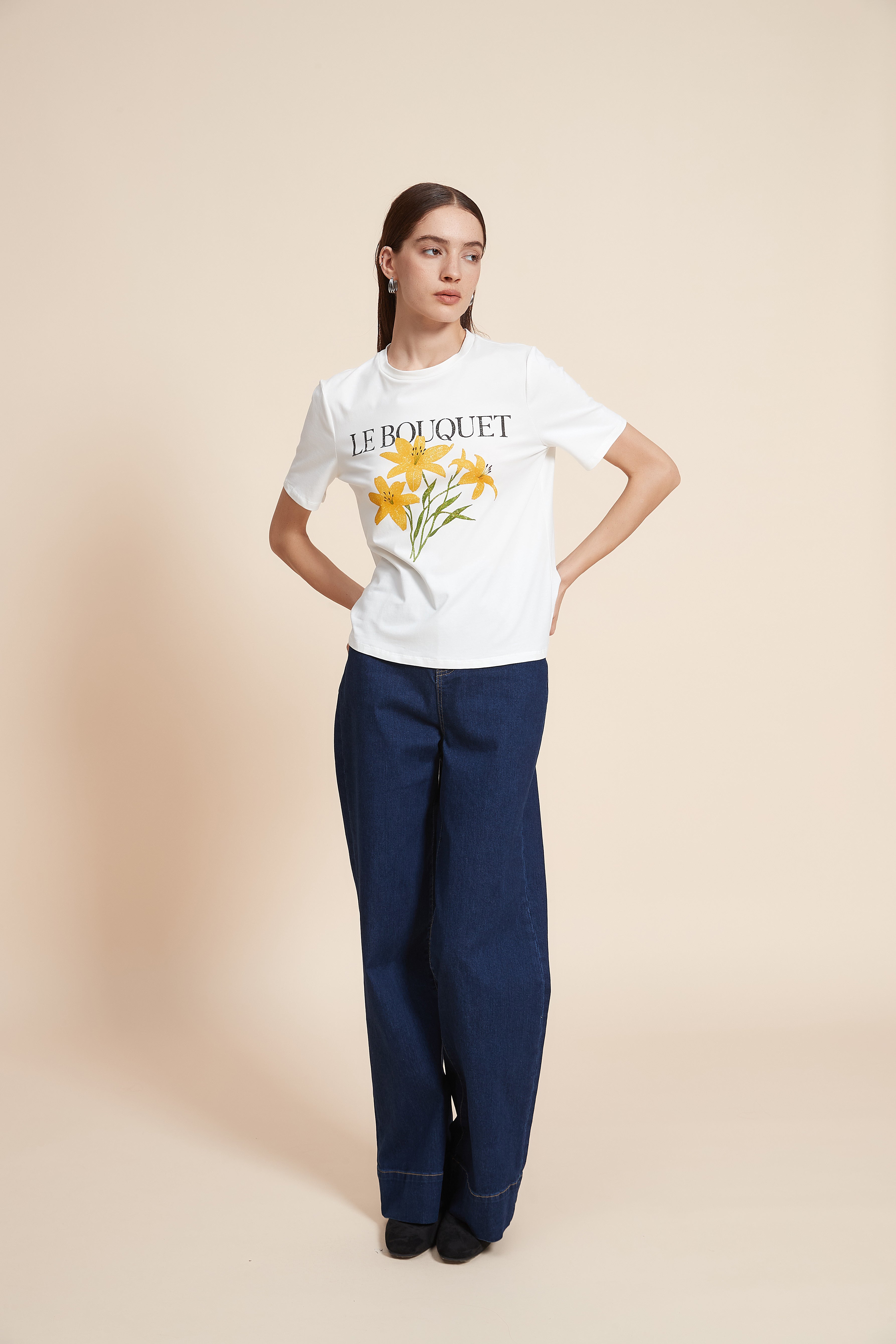 تي شيرت سادة مطبوع اكمام قصيرة