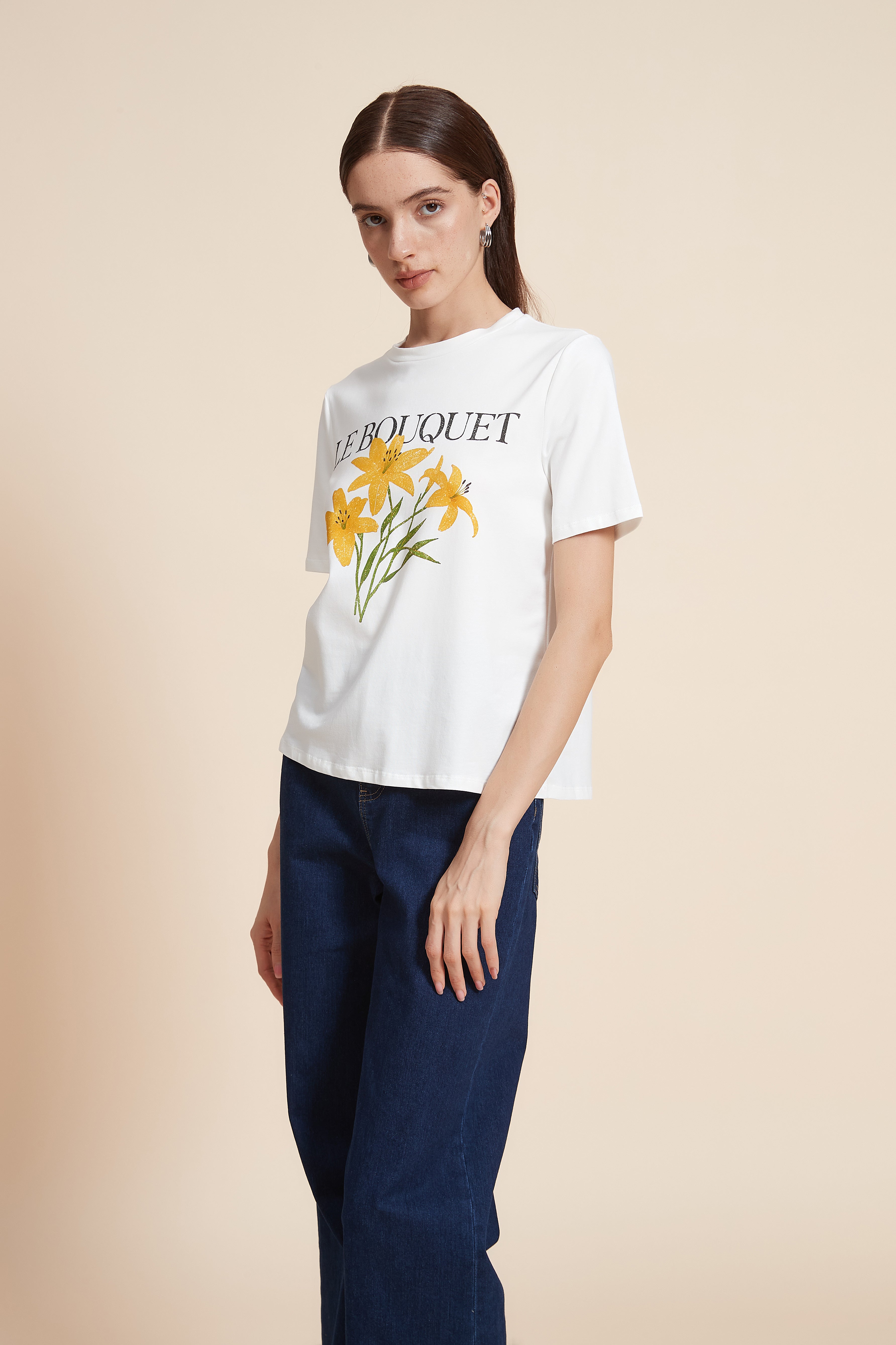 تي شيرت سادة مطبوع اكمام قصيرة