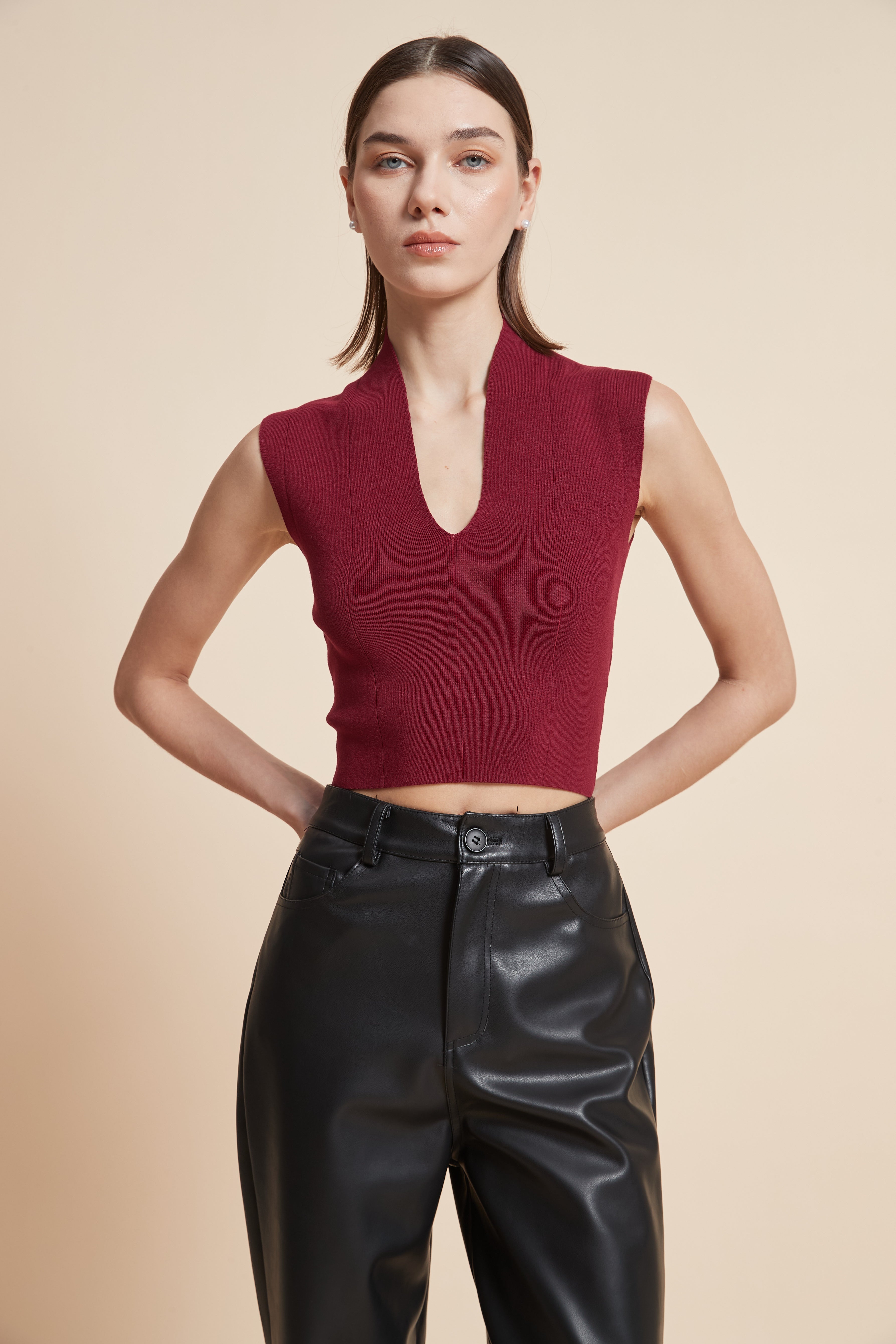 Sleeveless ribbed V-neck top