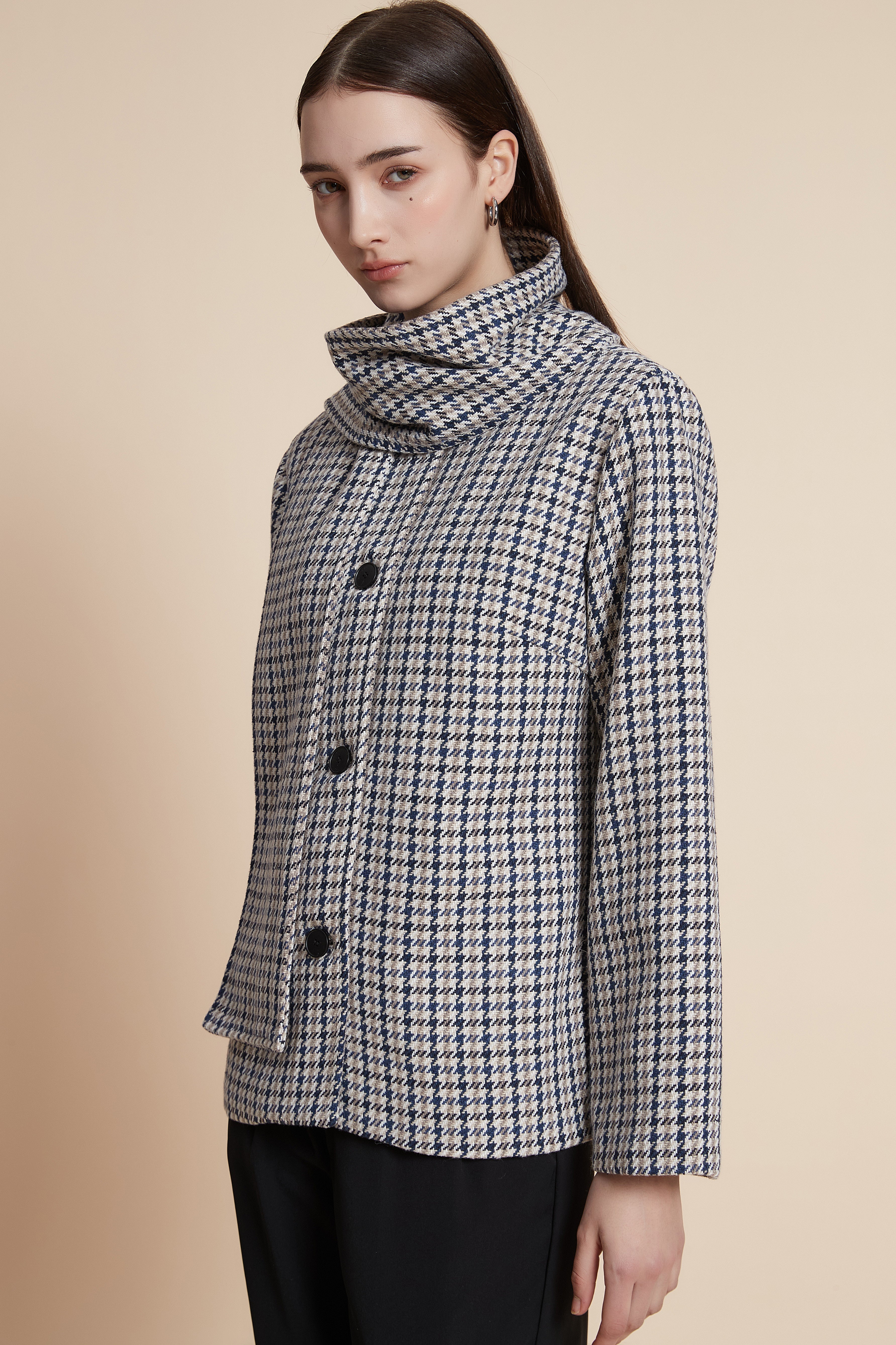 Long-sleeved plaid jacket