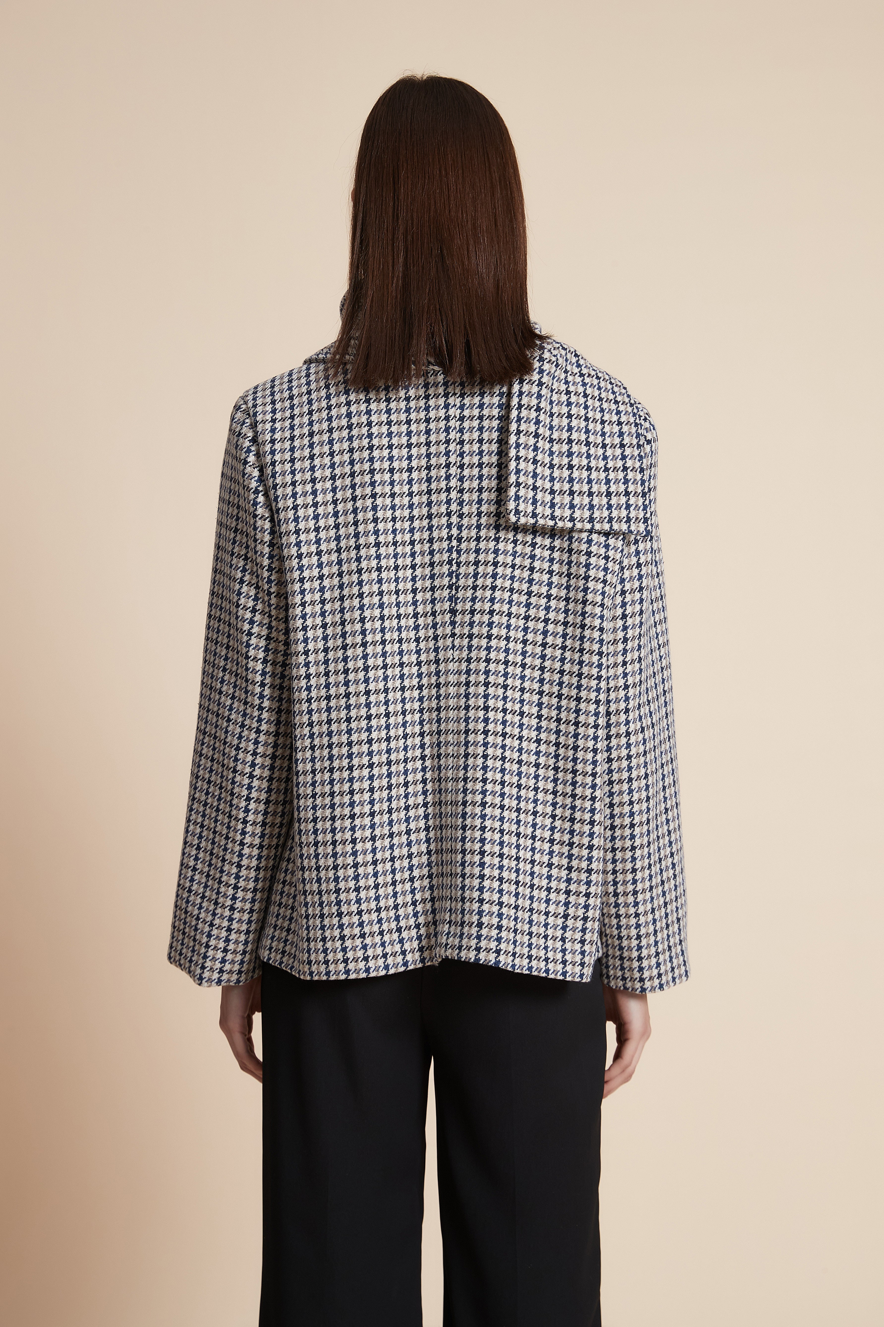 Long-sleeved plaid jacket