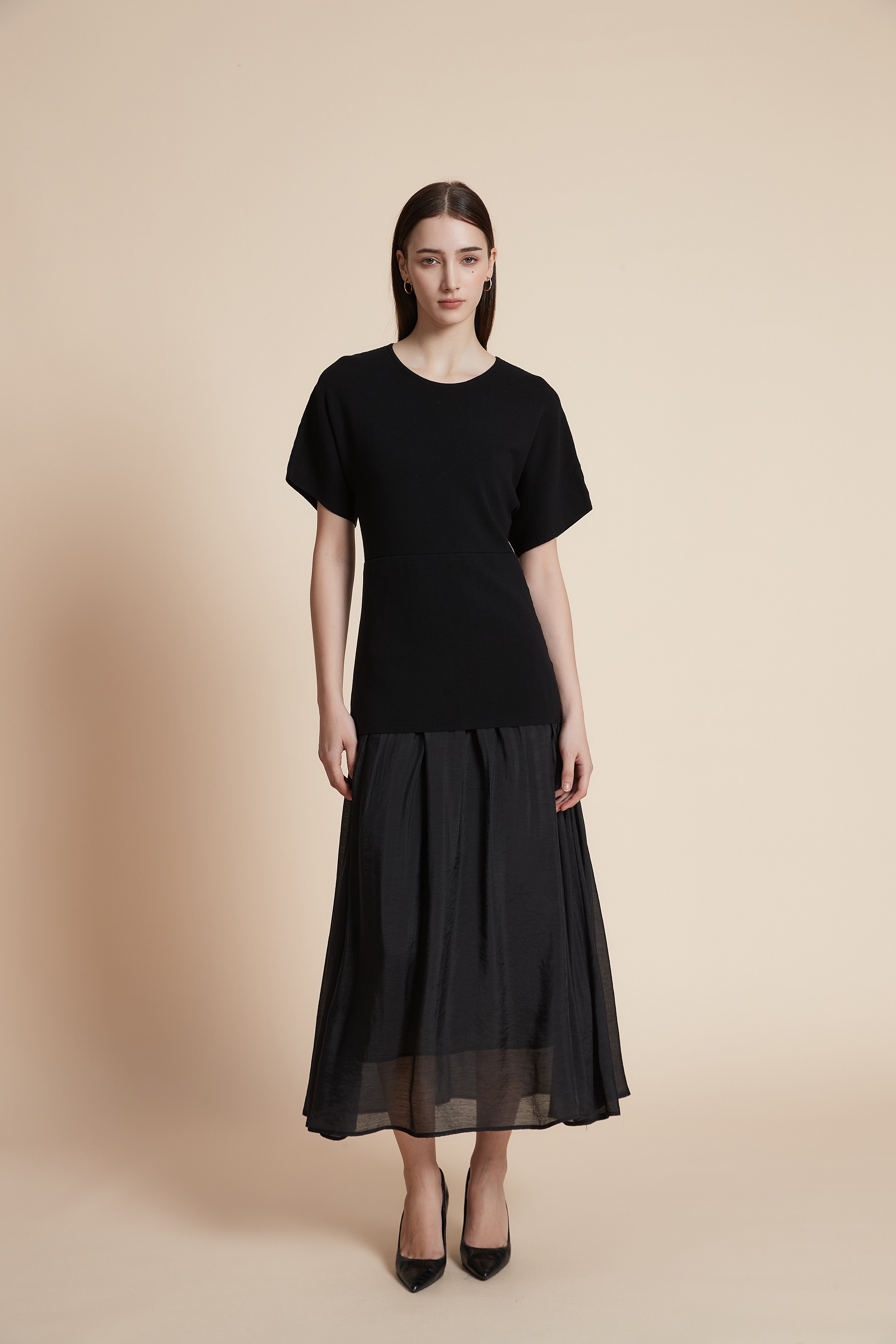 Plain half-sleeve midi dress