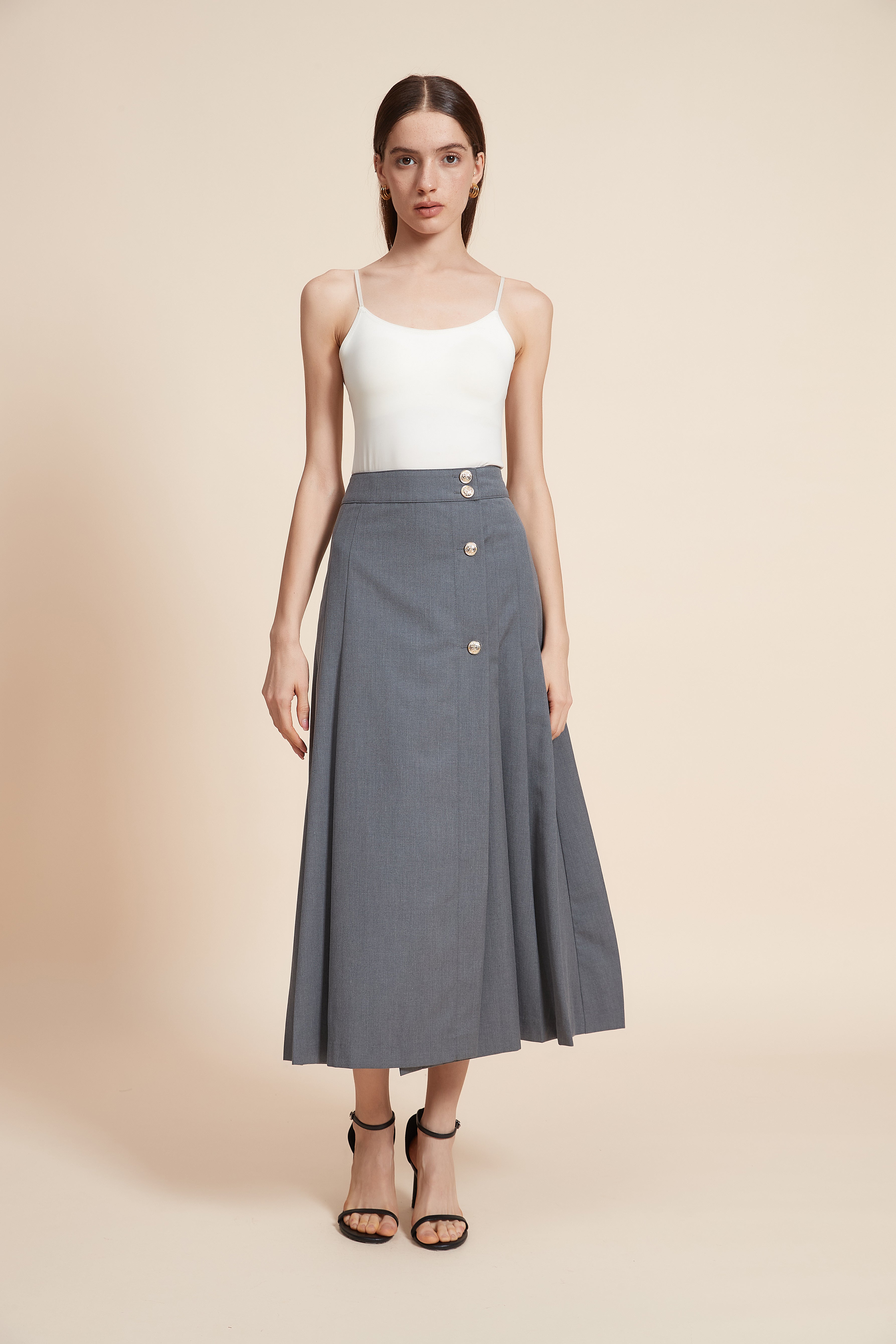 تنورة ميدي سادة بكسرات من الجانب