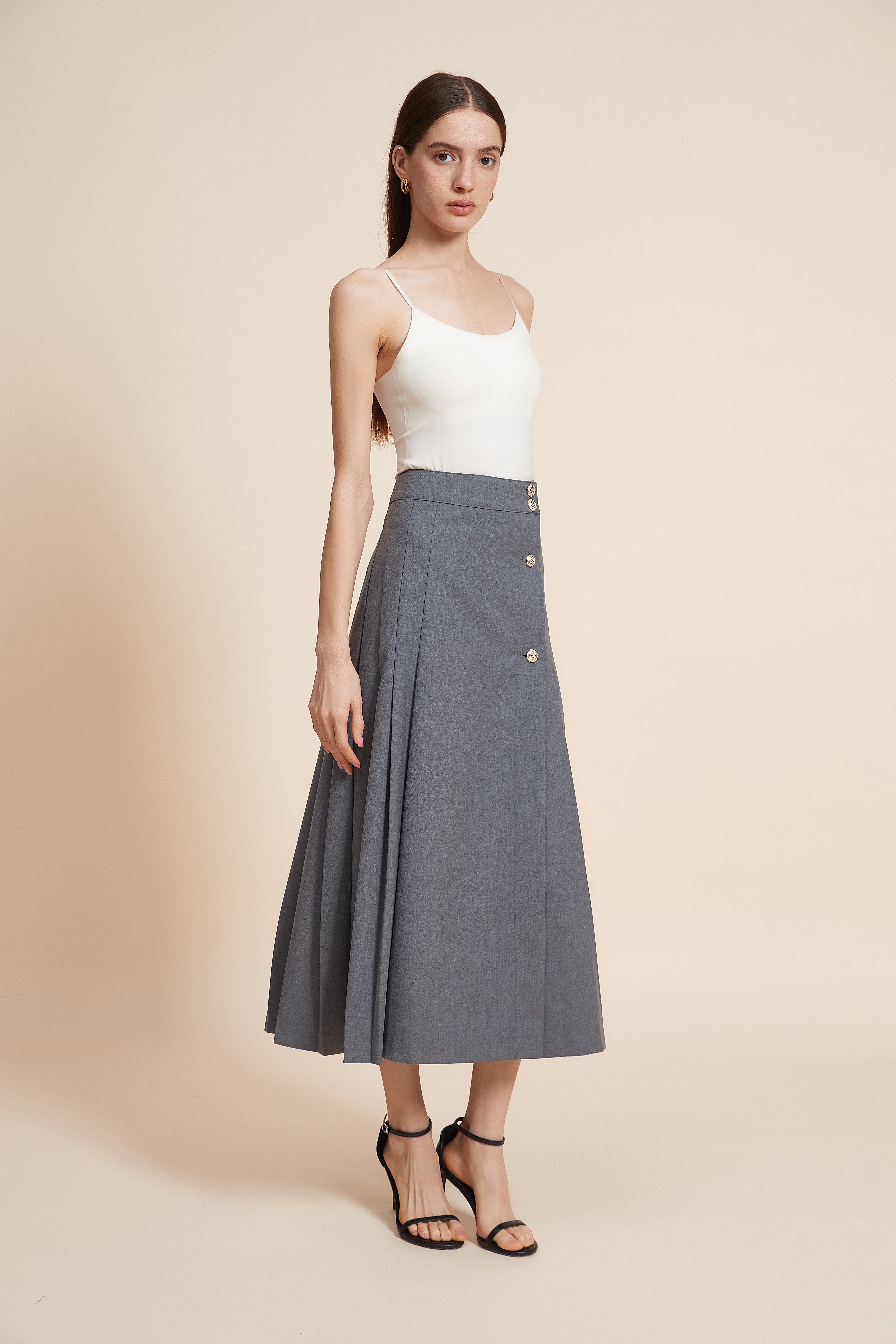 تنورة ميدي سادة بكسرات من الجانب