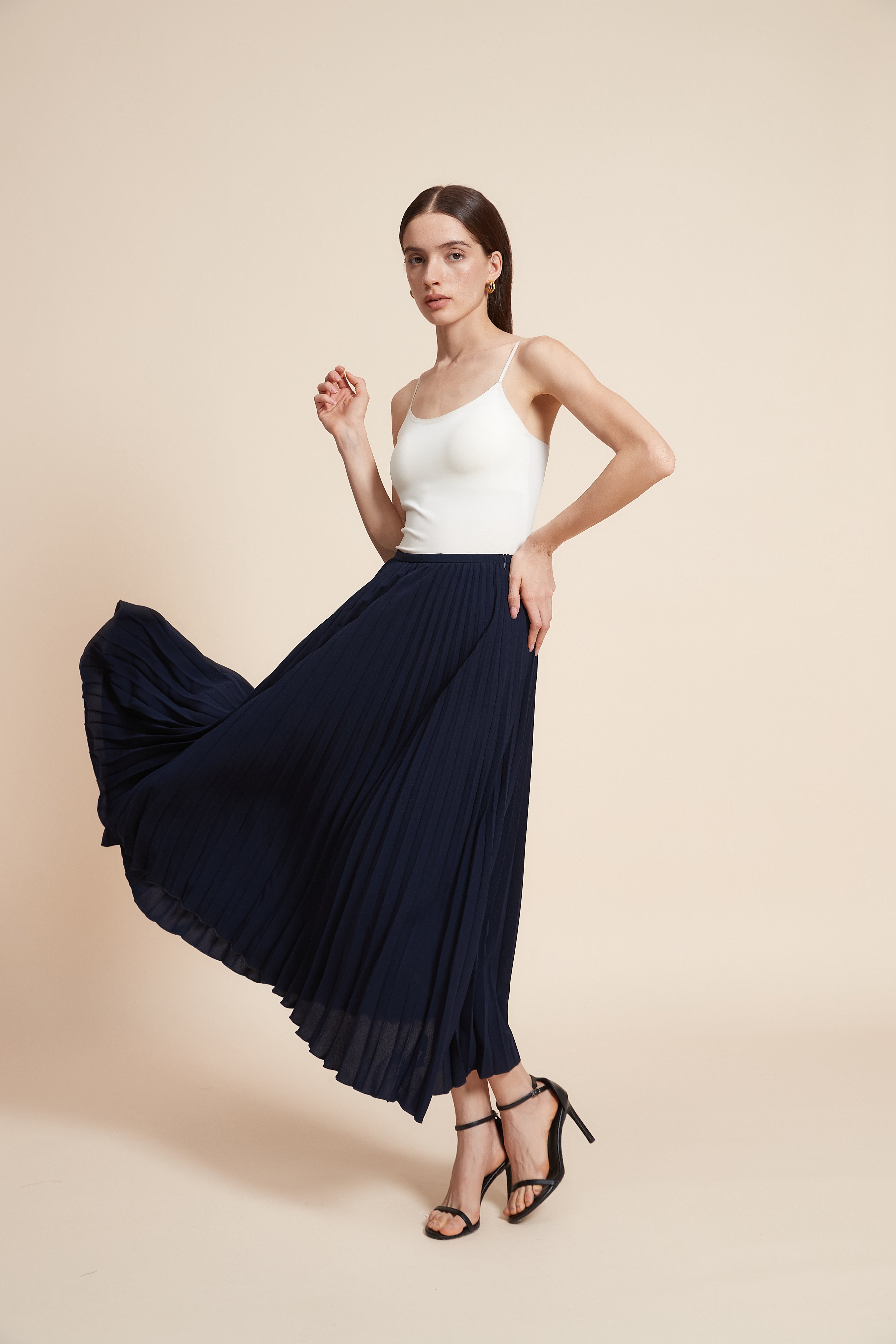 Plain Pleated Midi Skirt