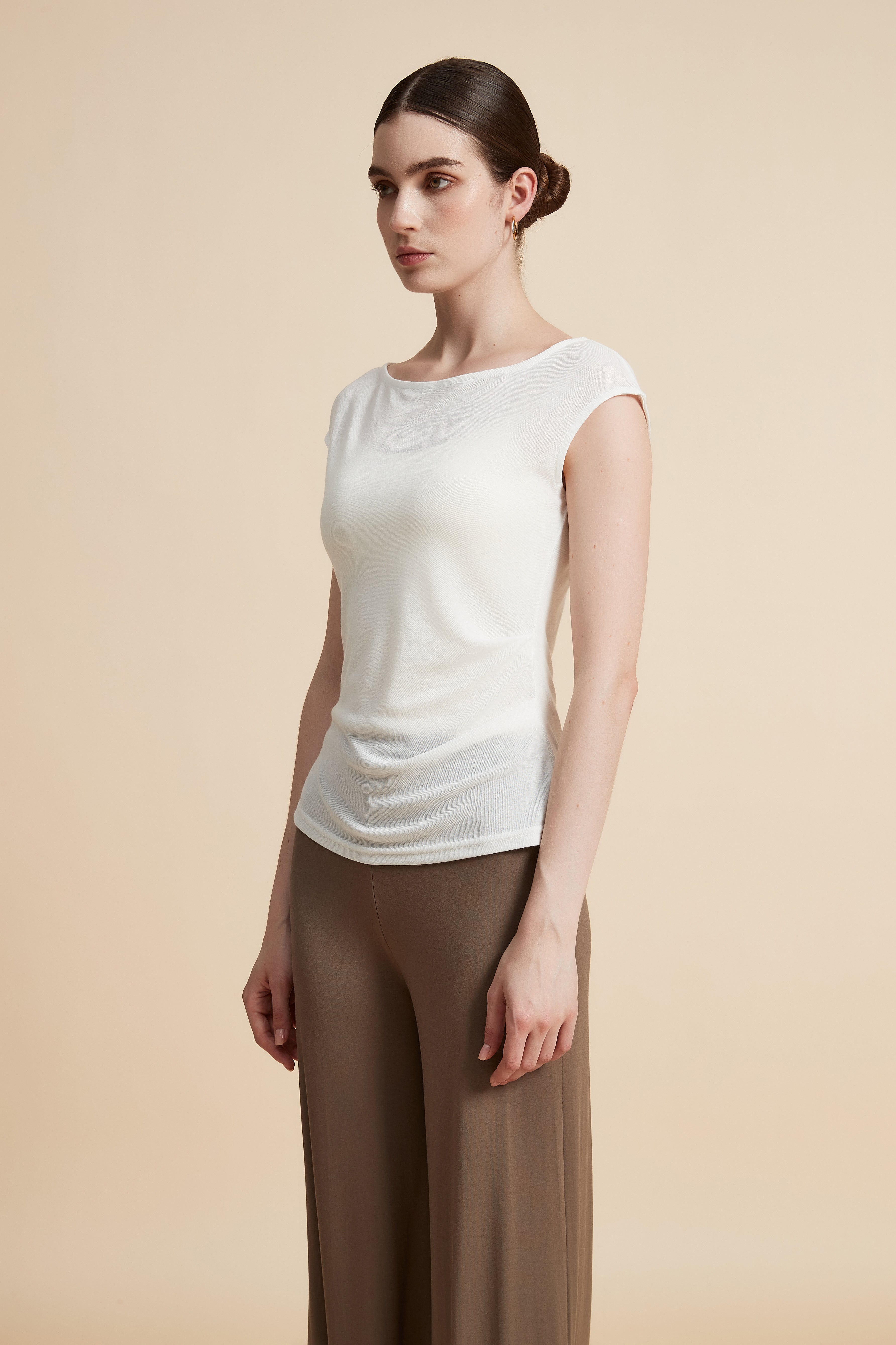 Sleeveless Top with Round Neck