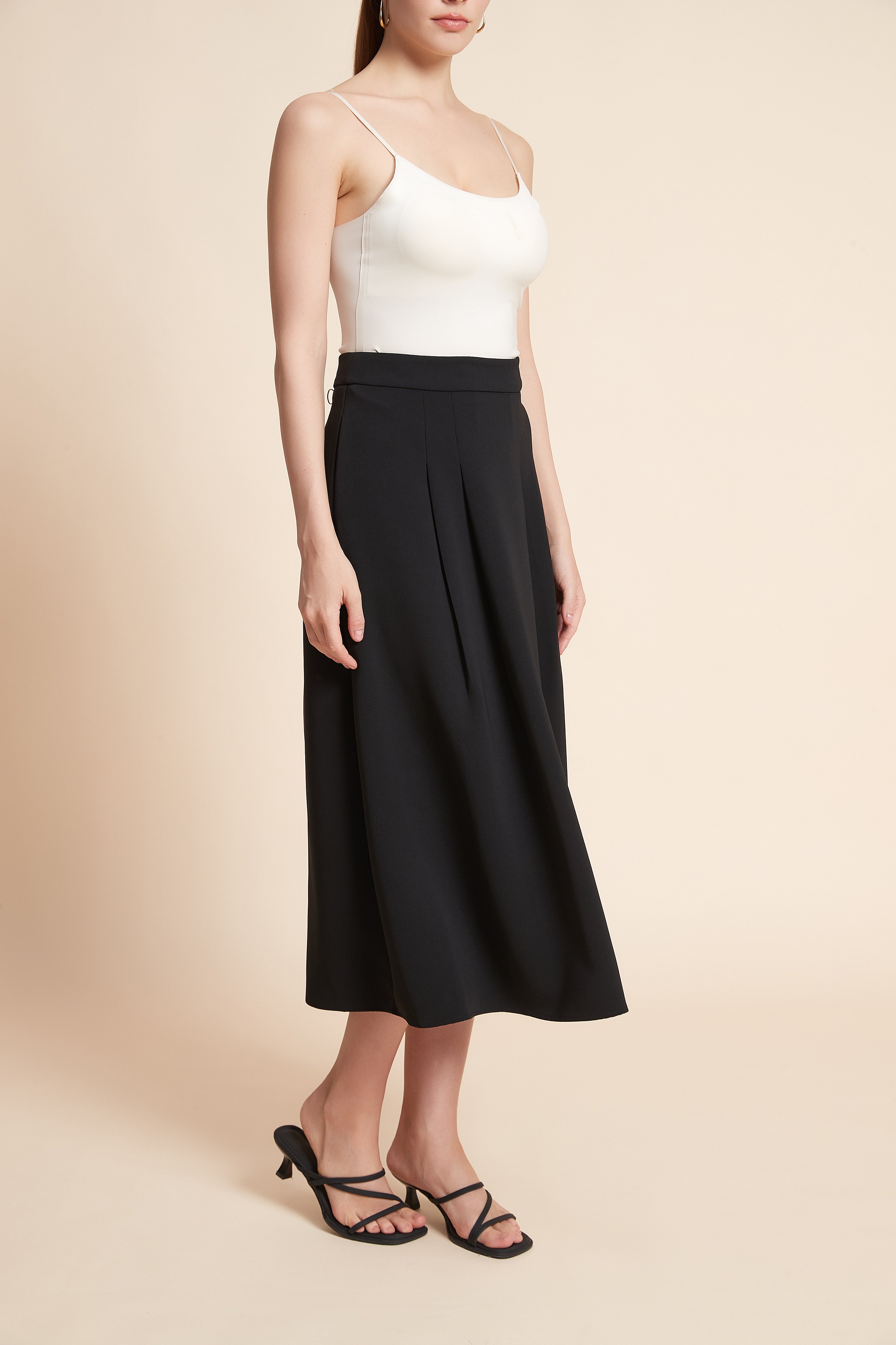 Wide Midi Skirt With Pockets
