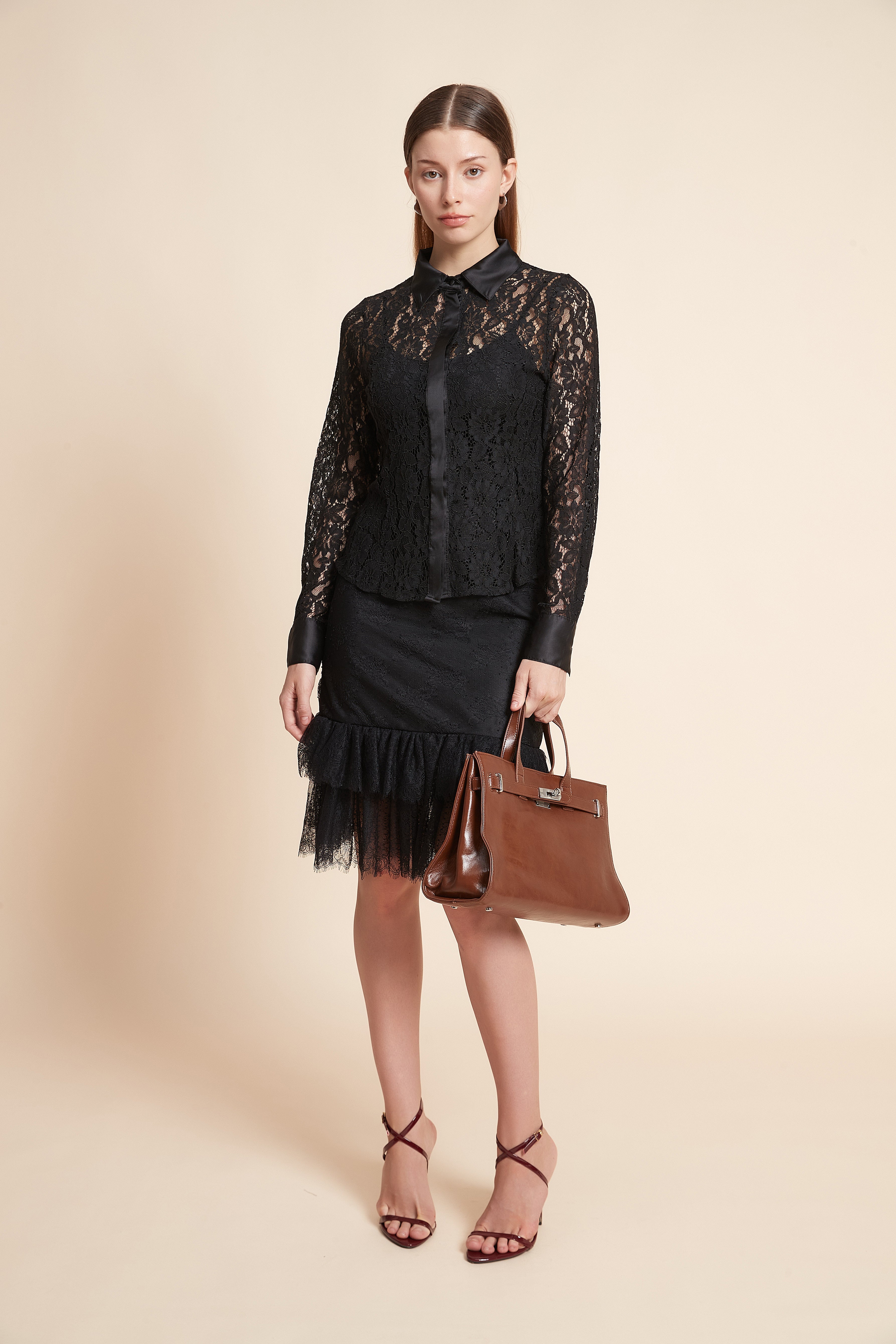 Embroidered Long Sleeve Top With Lace Details And Shirt Collar