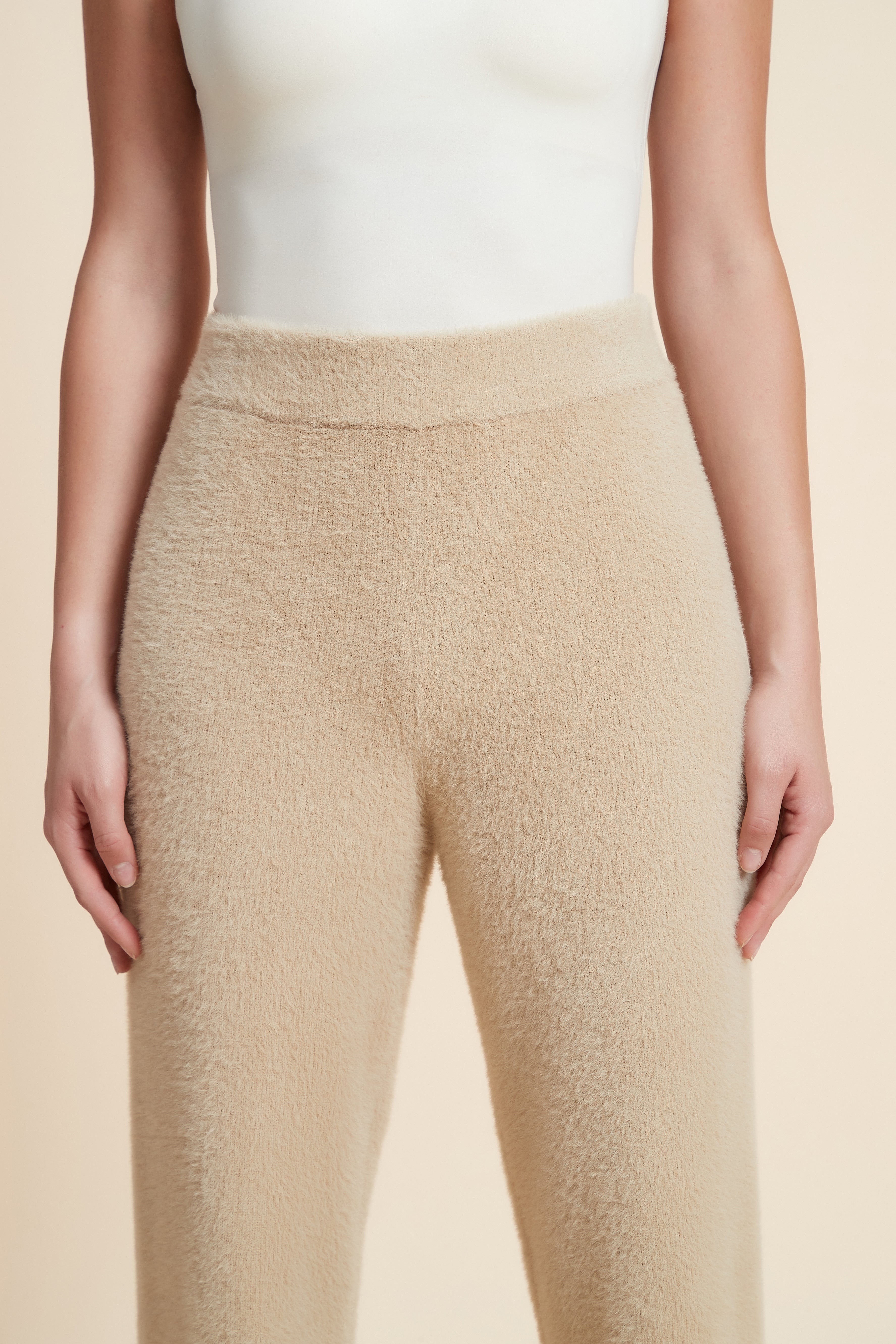 بنطلون طويل سادة برجل واسعة