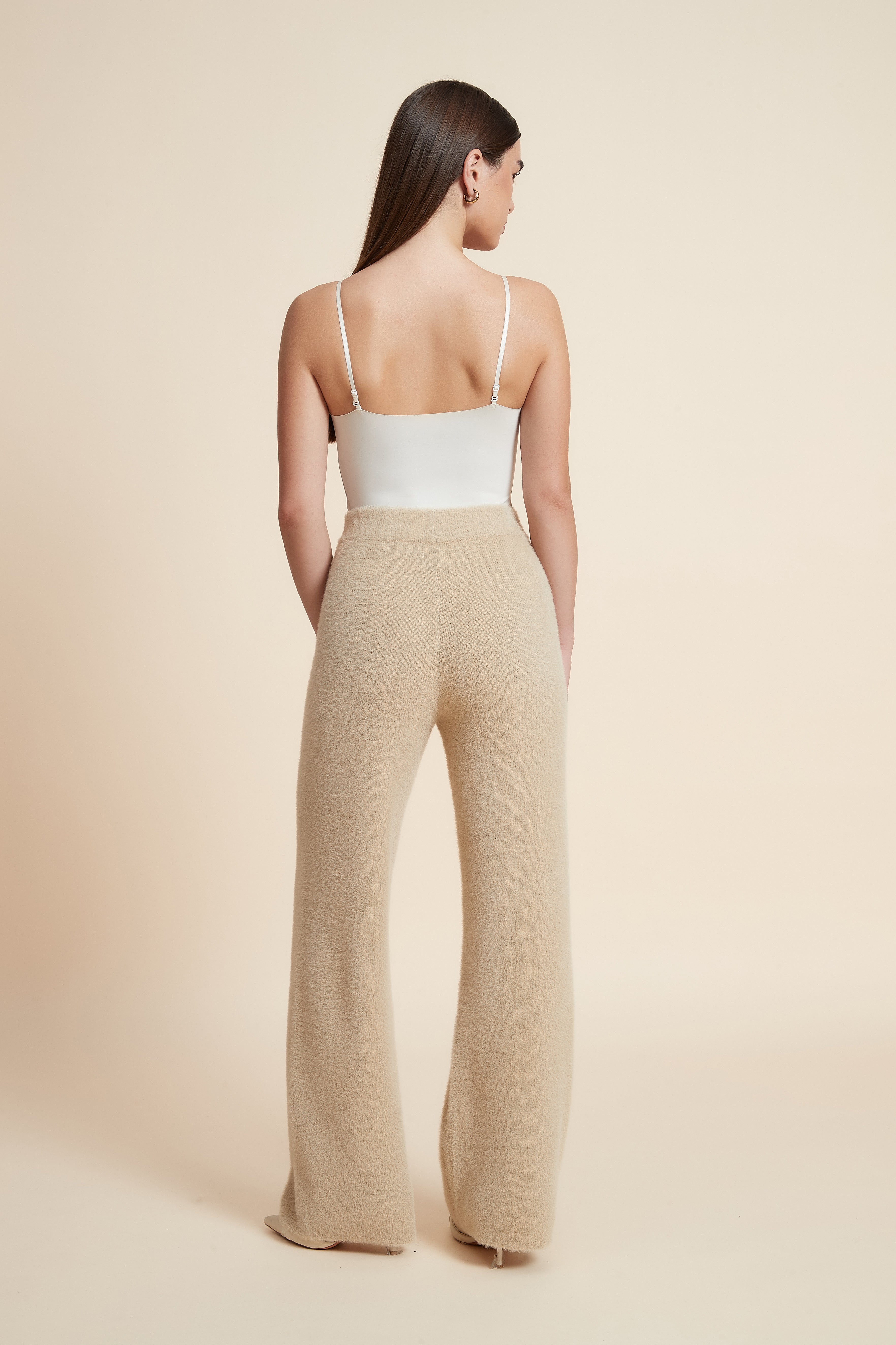 بنطلون طويل سادة برجل واسعة