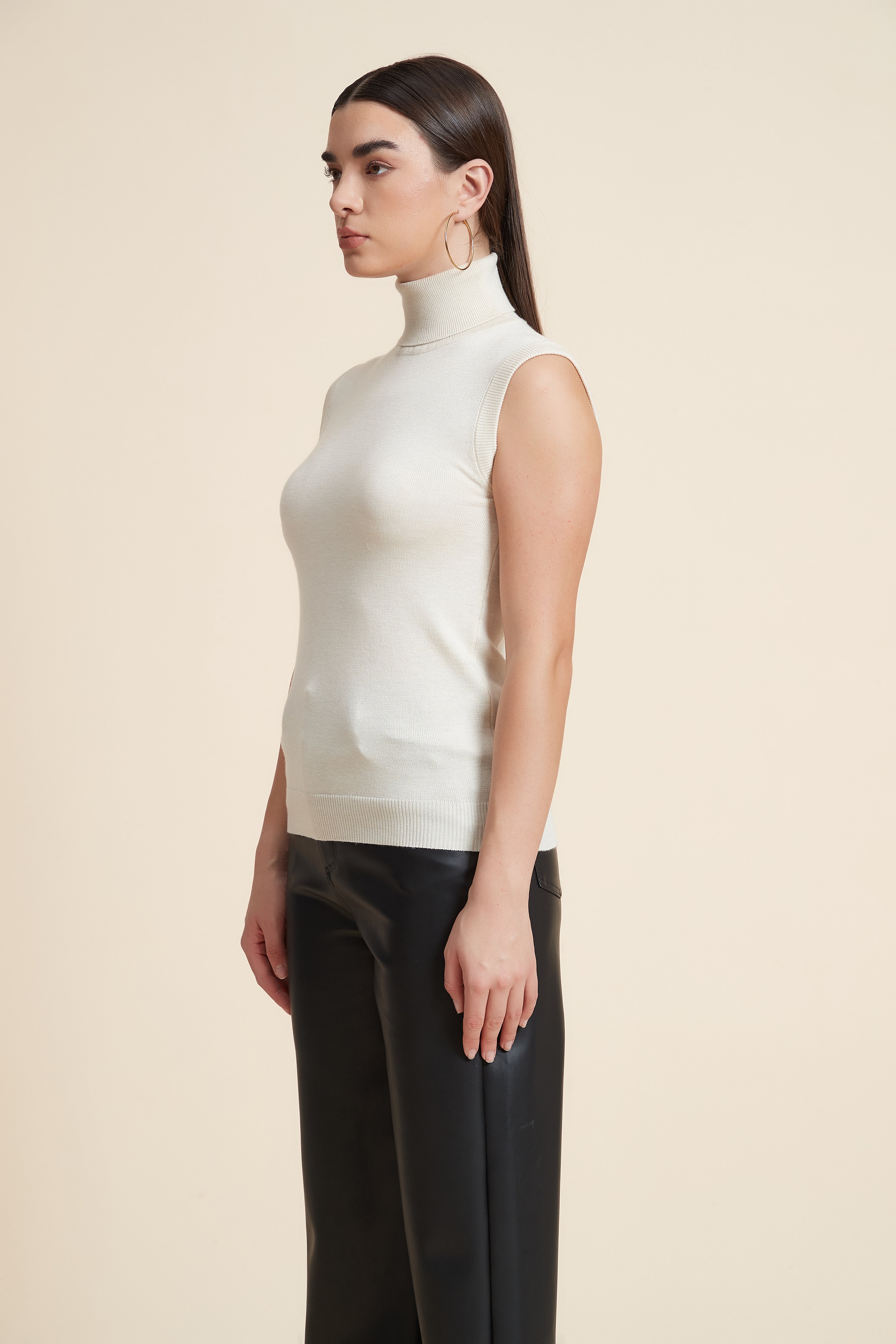 High Neck Sleeveless Blouse