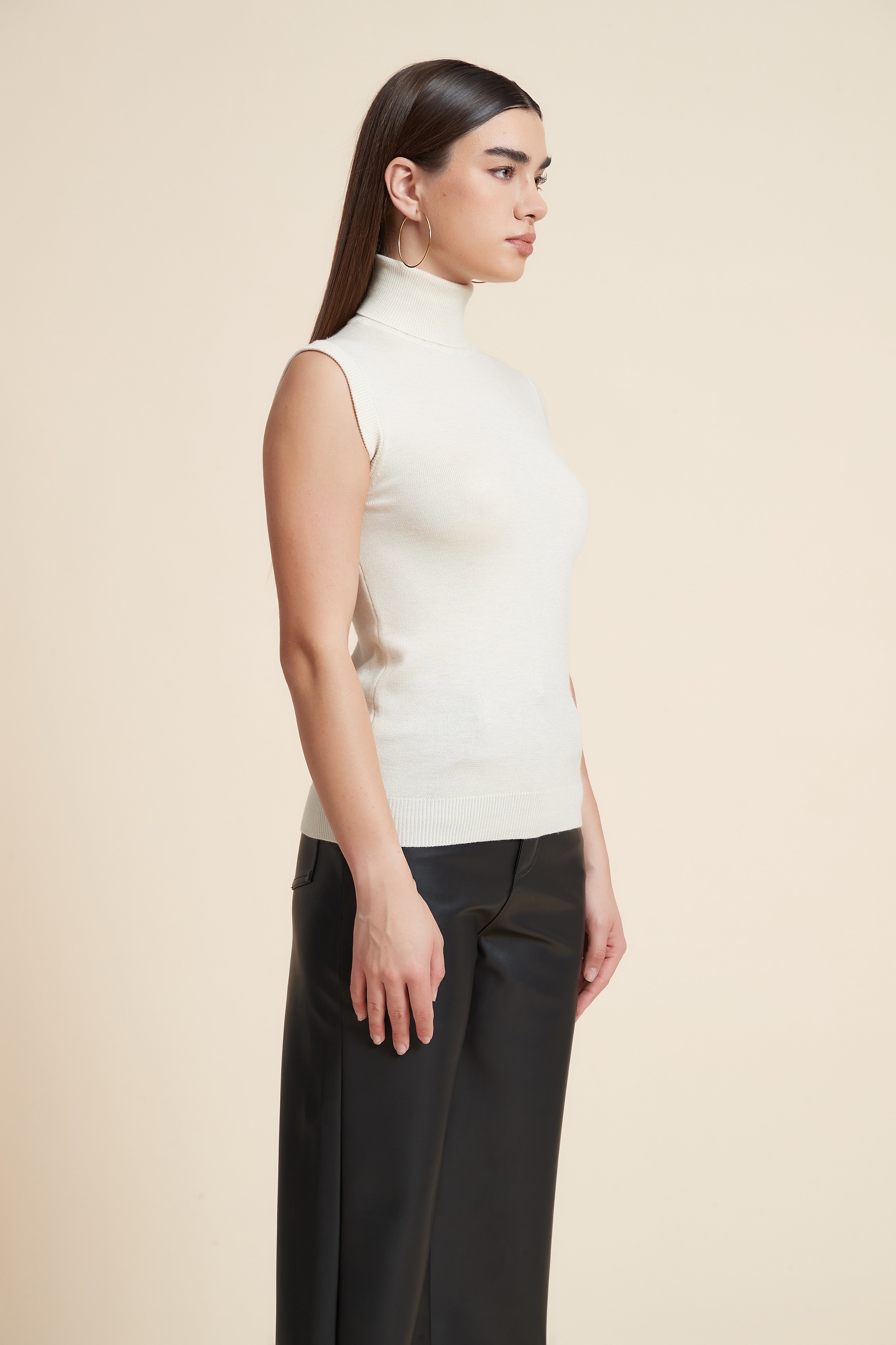 High Neck Sleeveless Blouse