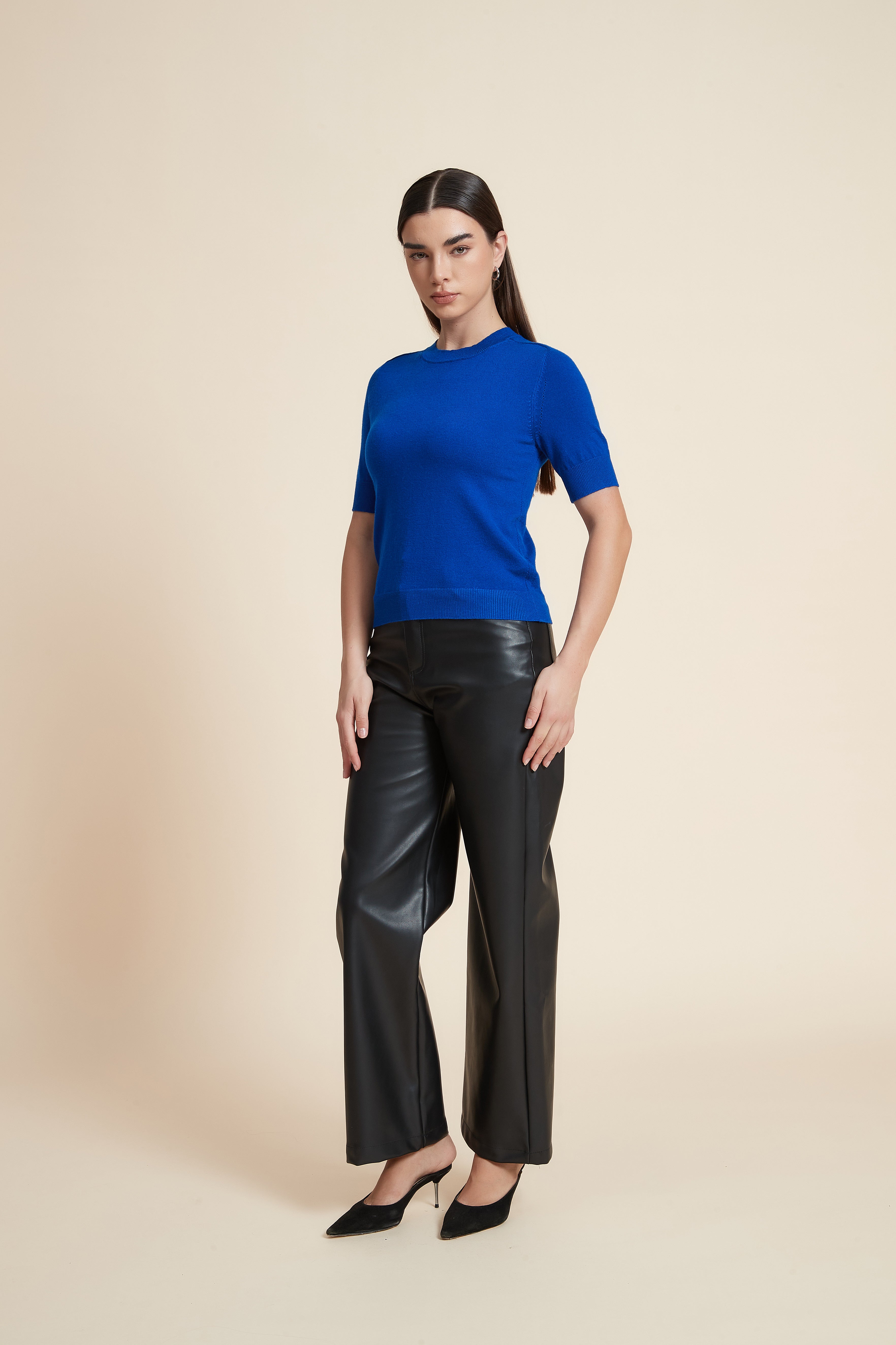 Plain Short Sleeve Top with Round Neck