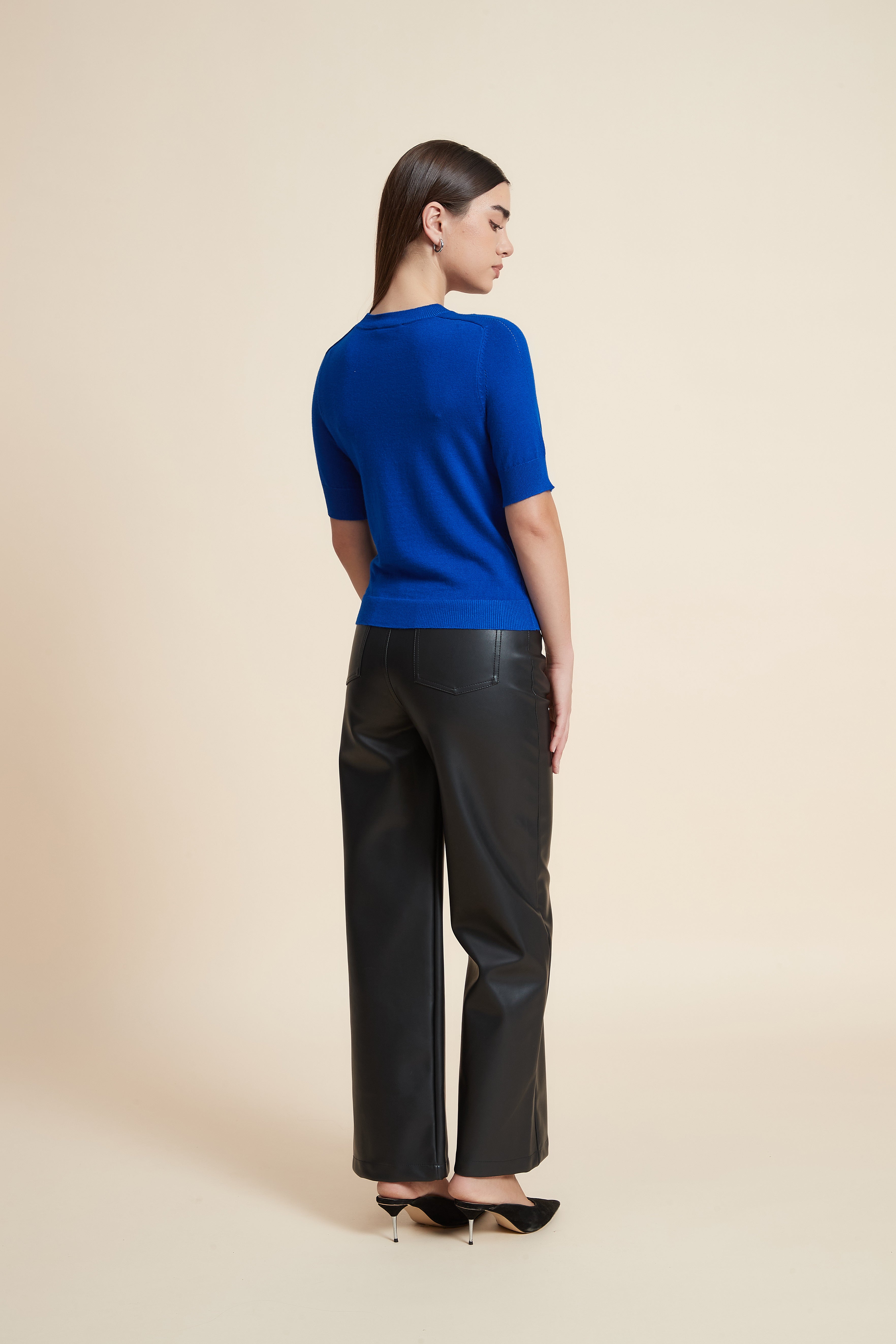 Plain Short Sleeve Top with Round Neck