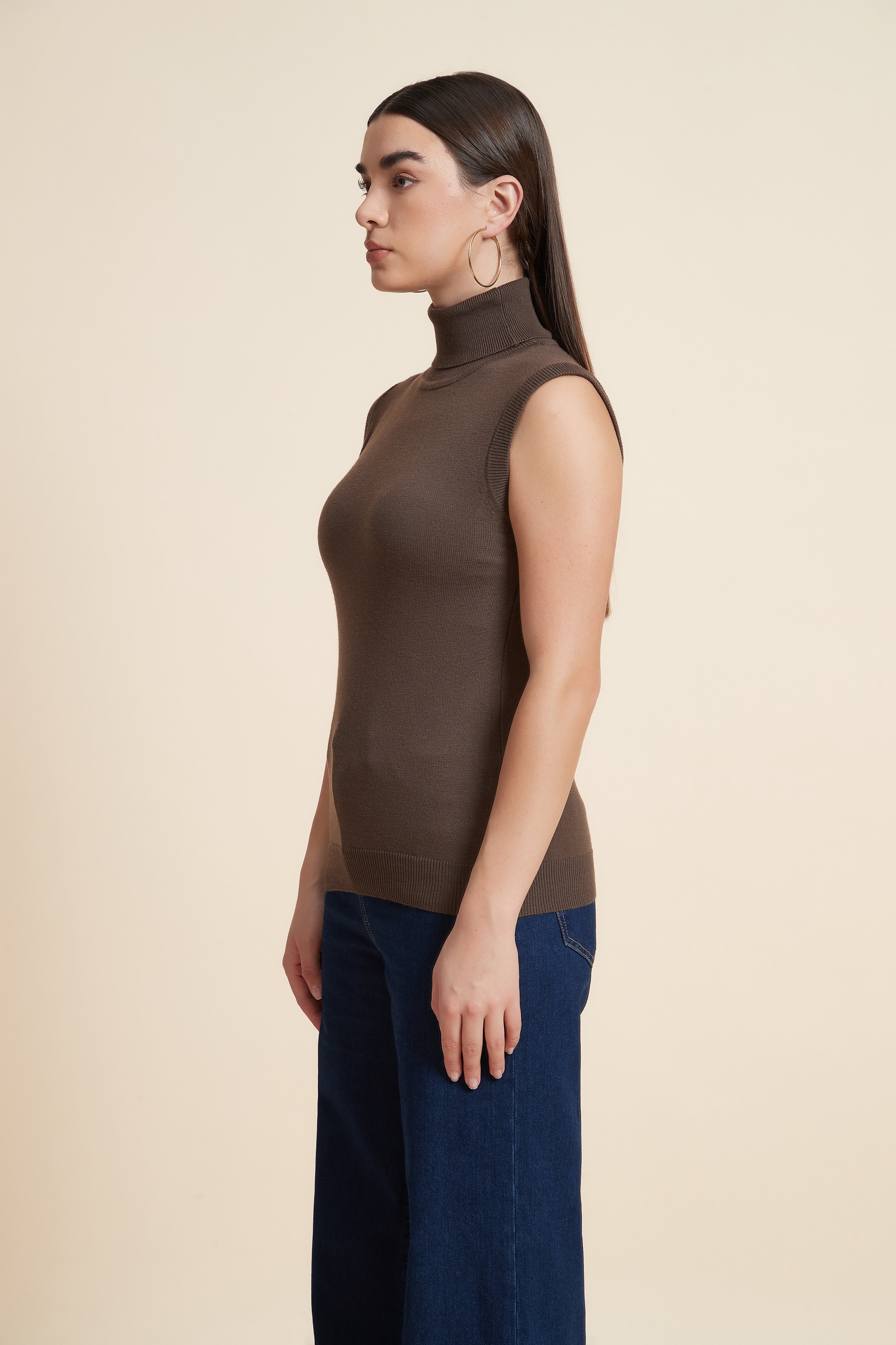 High Neck Sleeveless Blouse