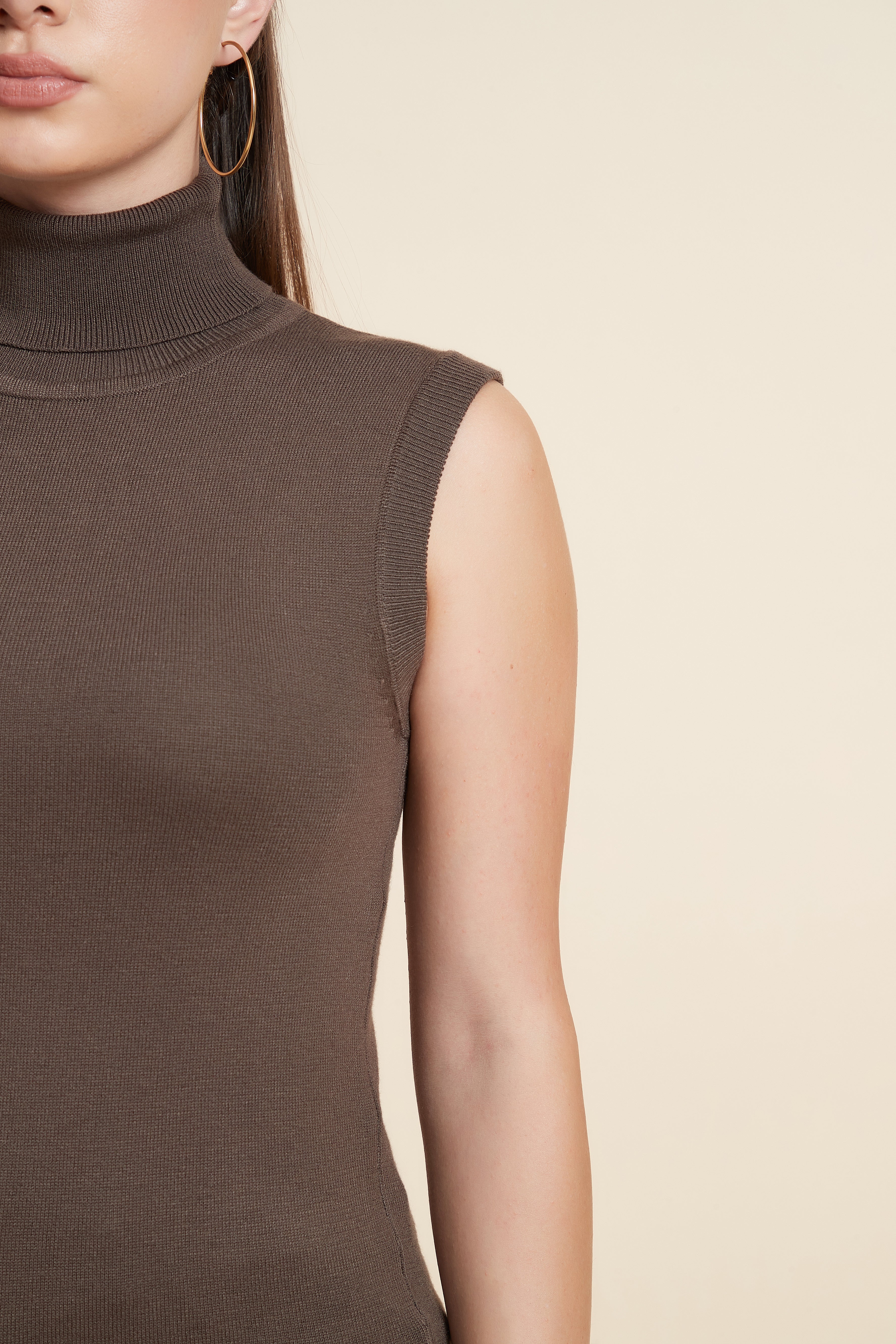 High Neck Sleeveless Blouse