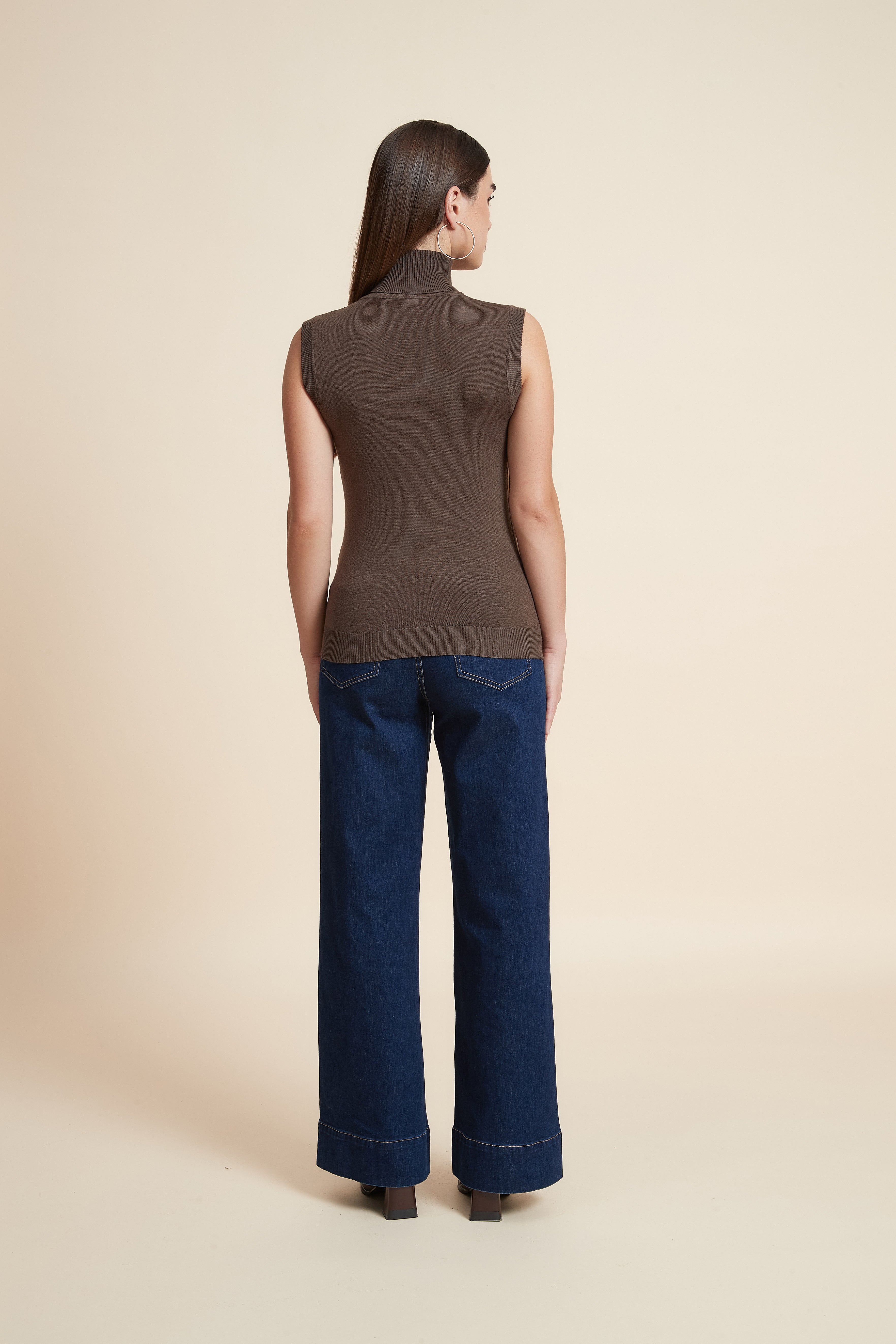 High Neck Sleeveless Blouse