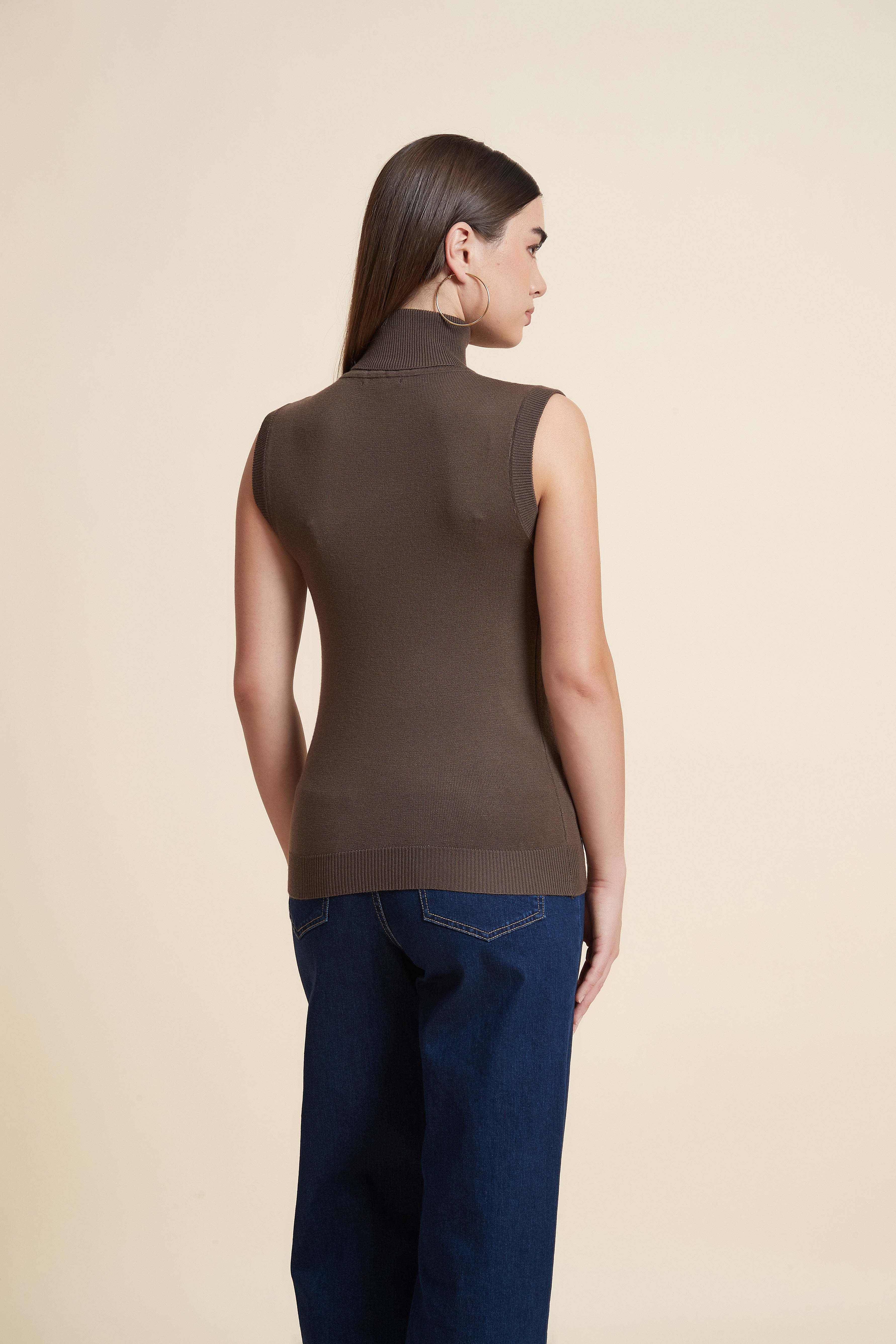 High Neck Sleeveless Blouse