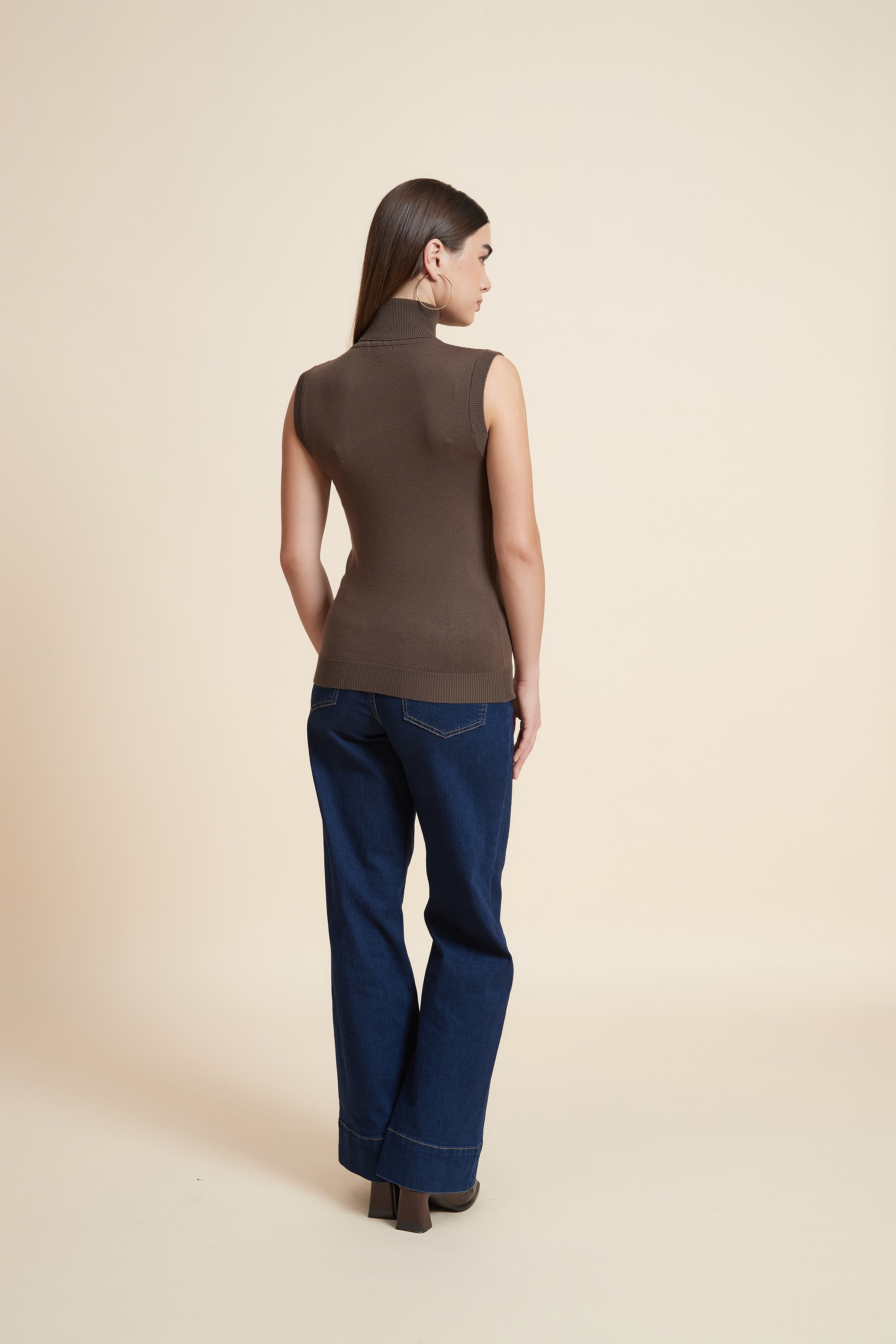 High Neck Sleeveless Blouse