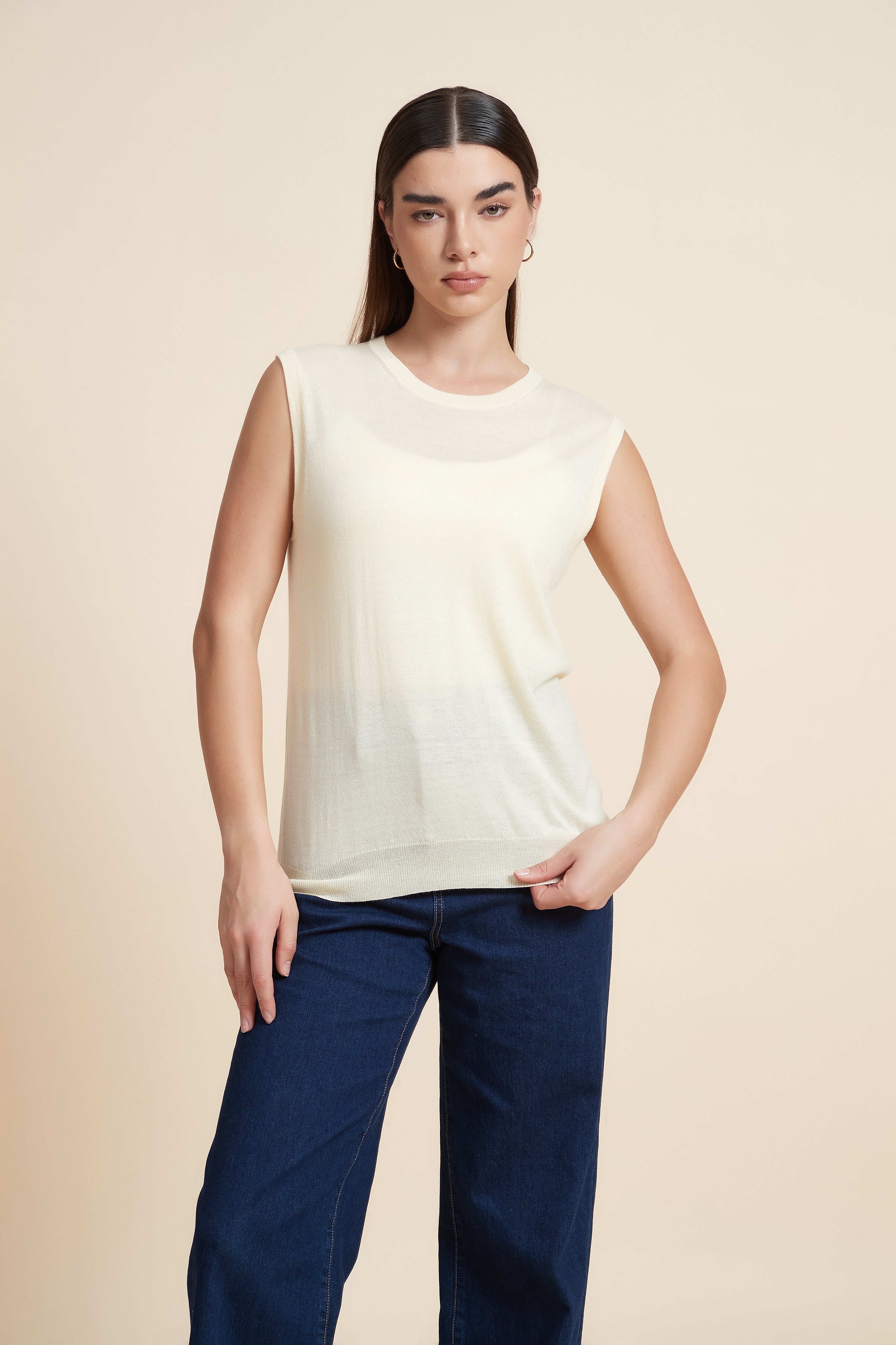 Sleeveless Plain Blouse